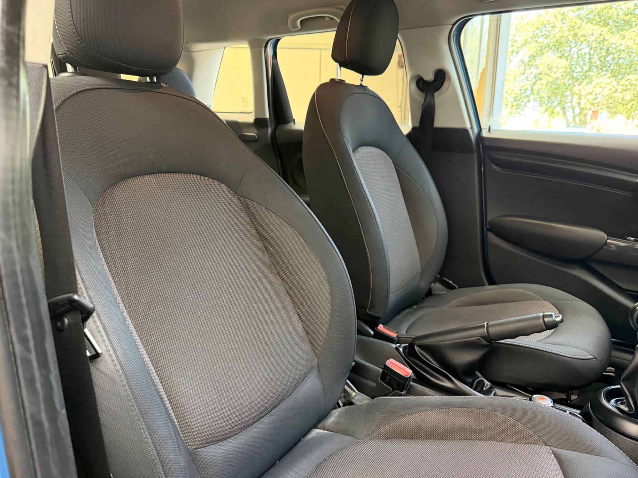 MINI Hatch - Image 11