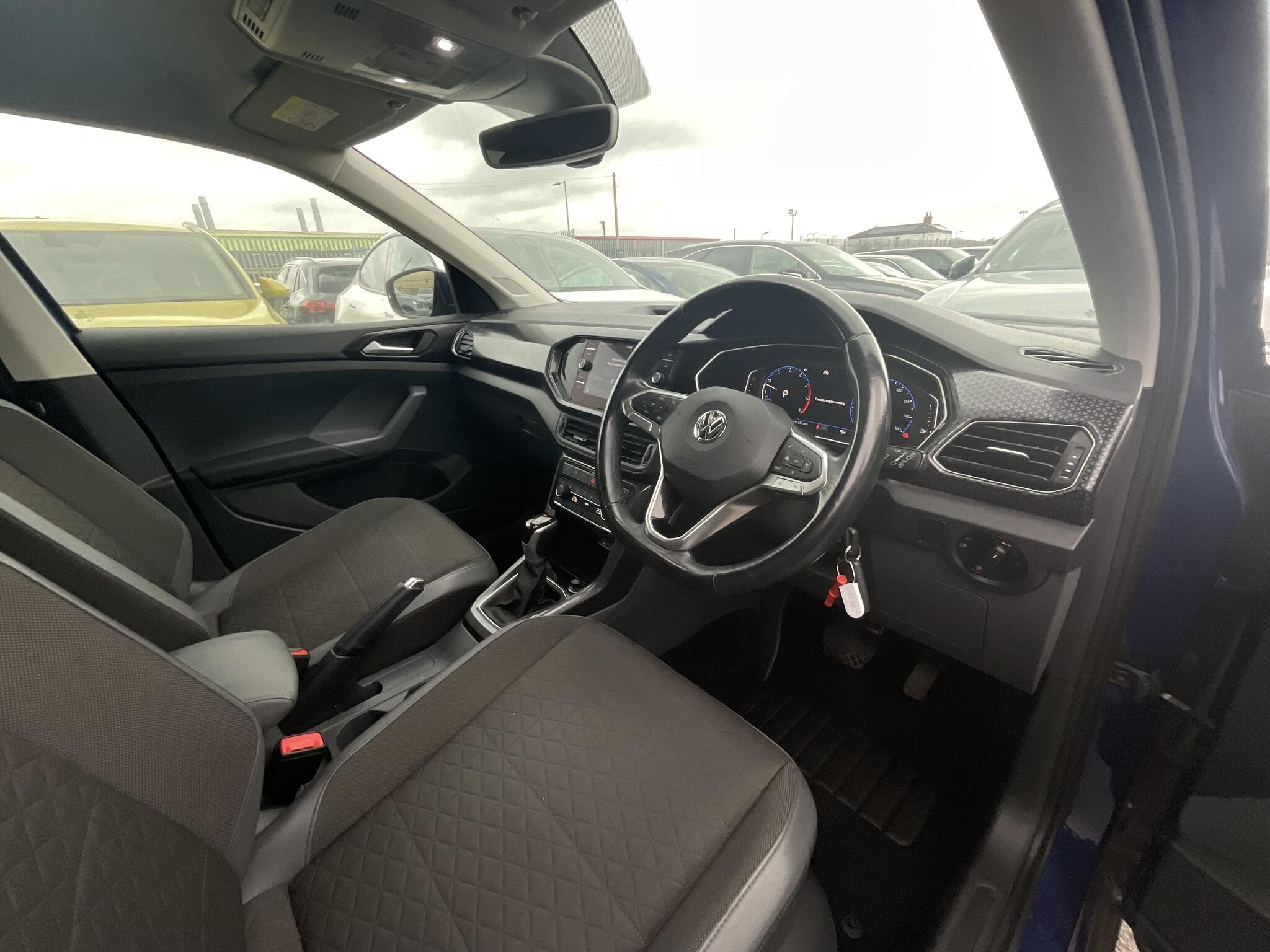 Volkswagen T-Cross - Image 7