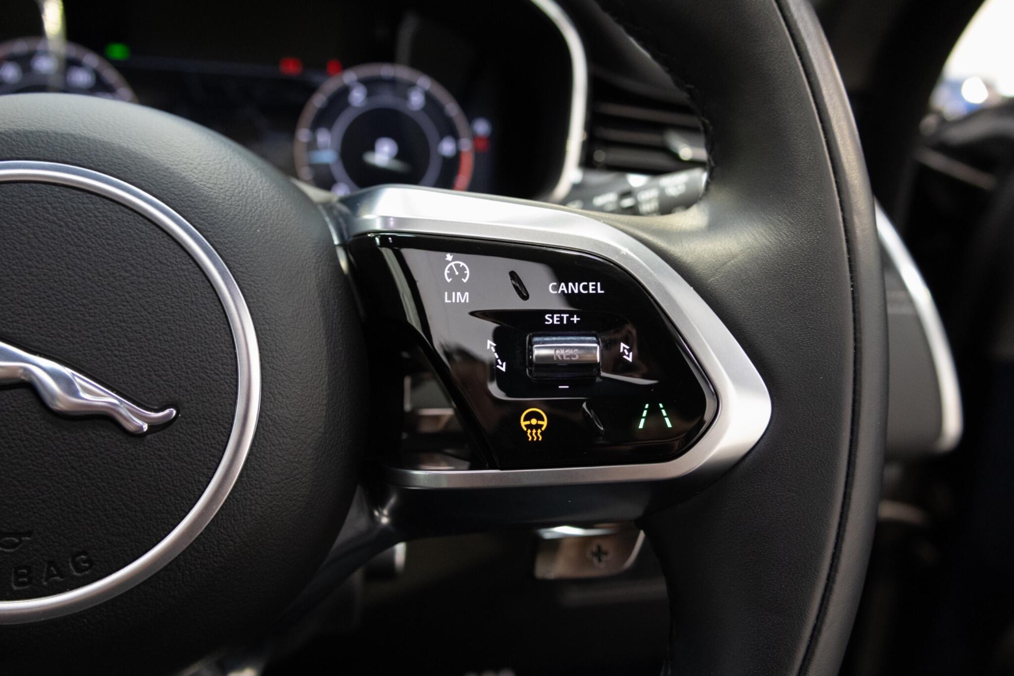 Jaguar F-Pace - Image 32