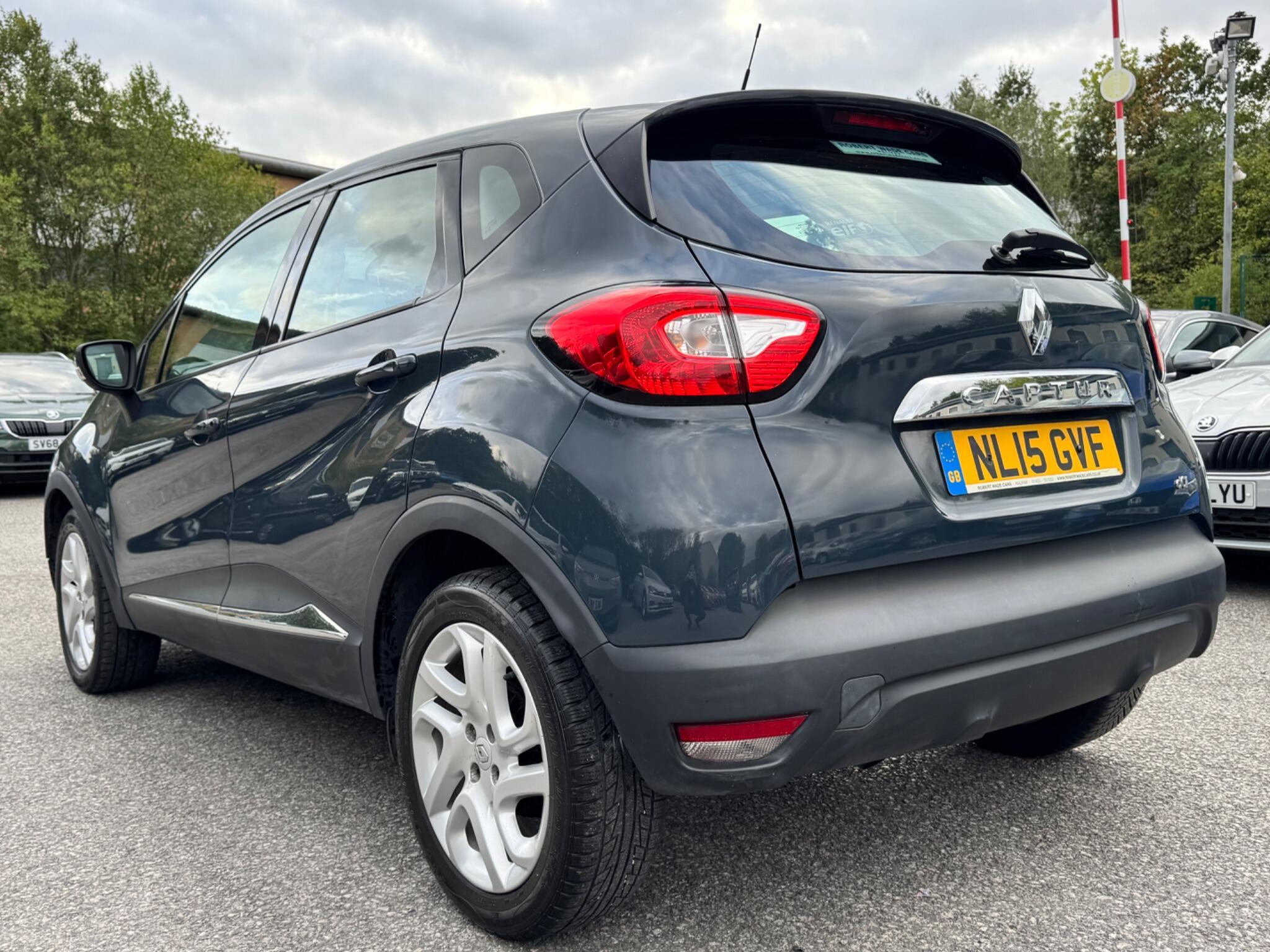 Renault Captur - Image 11