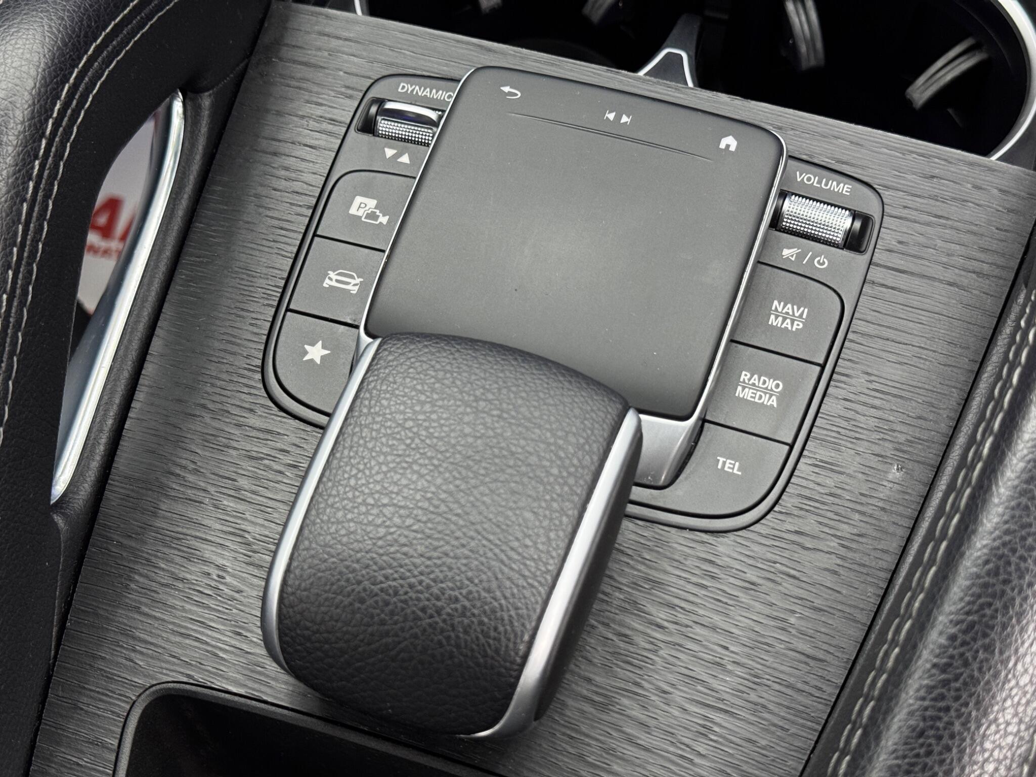 Mercedes GLE - Image 28