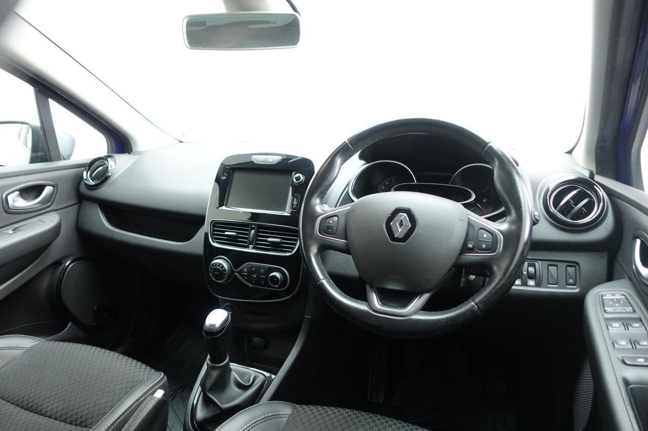 Renault Clio - Image 15