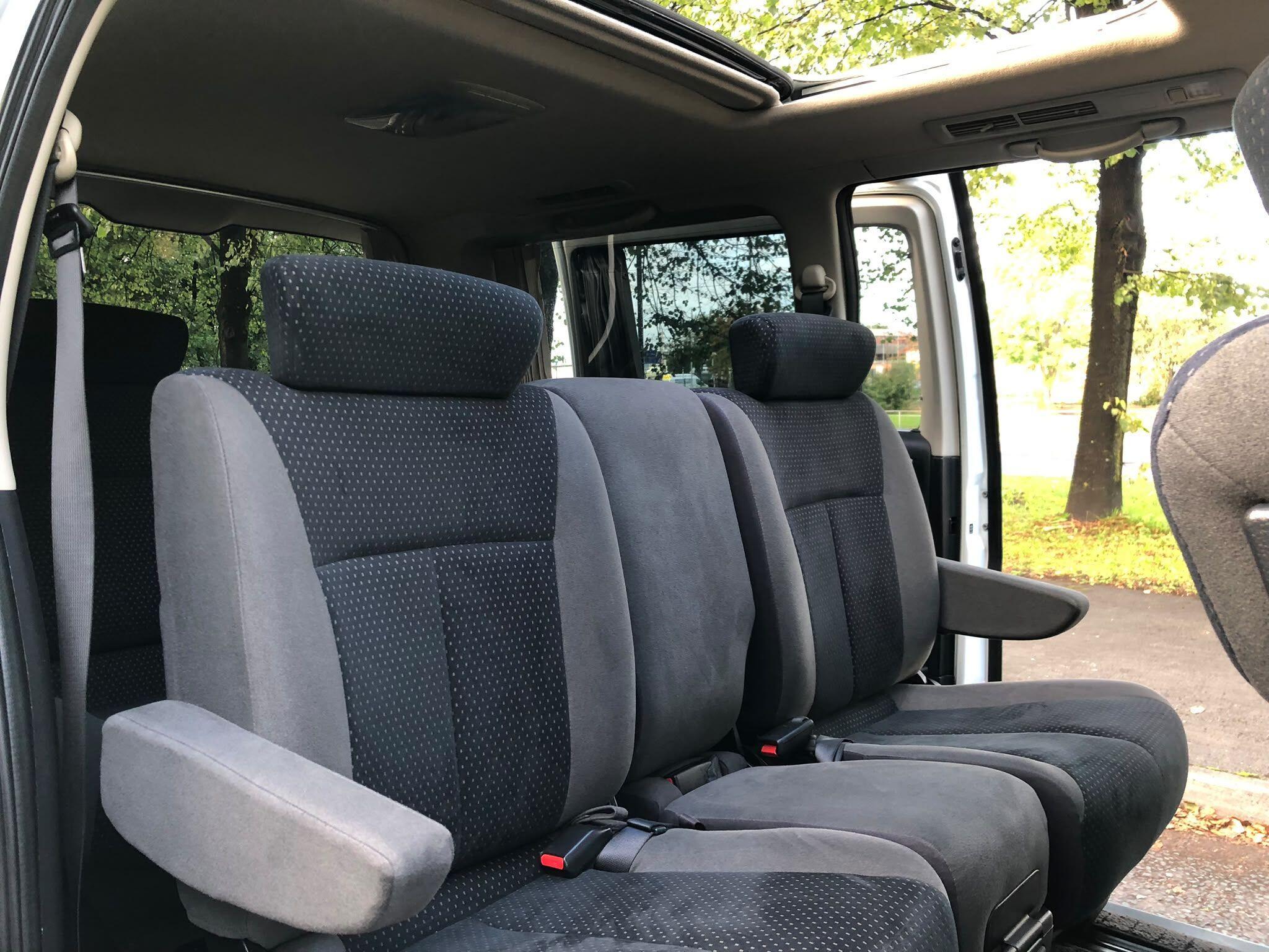 Nissan Elgrand - Image 19