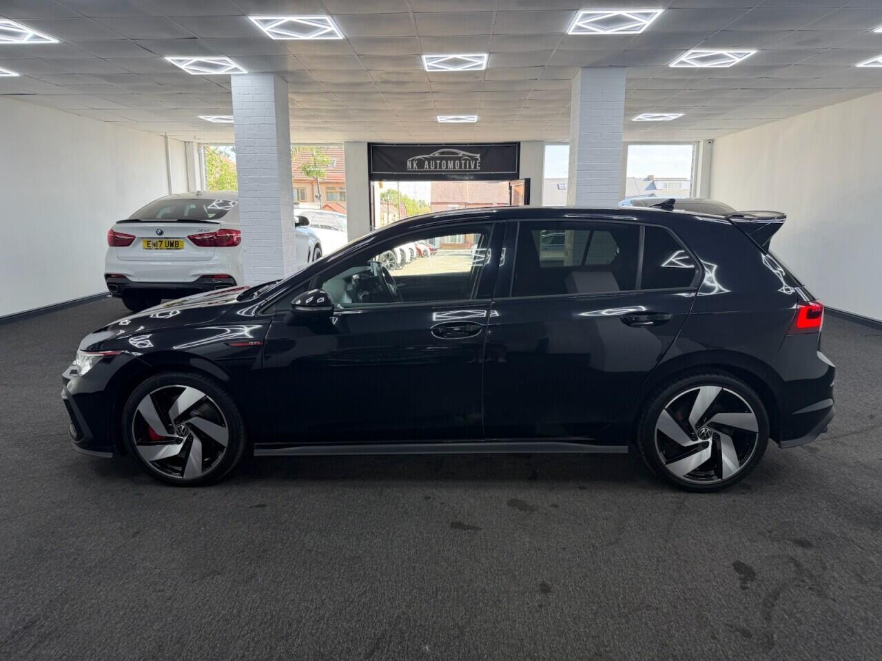 Volkswagen Golf - Image 7