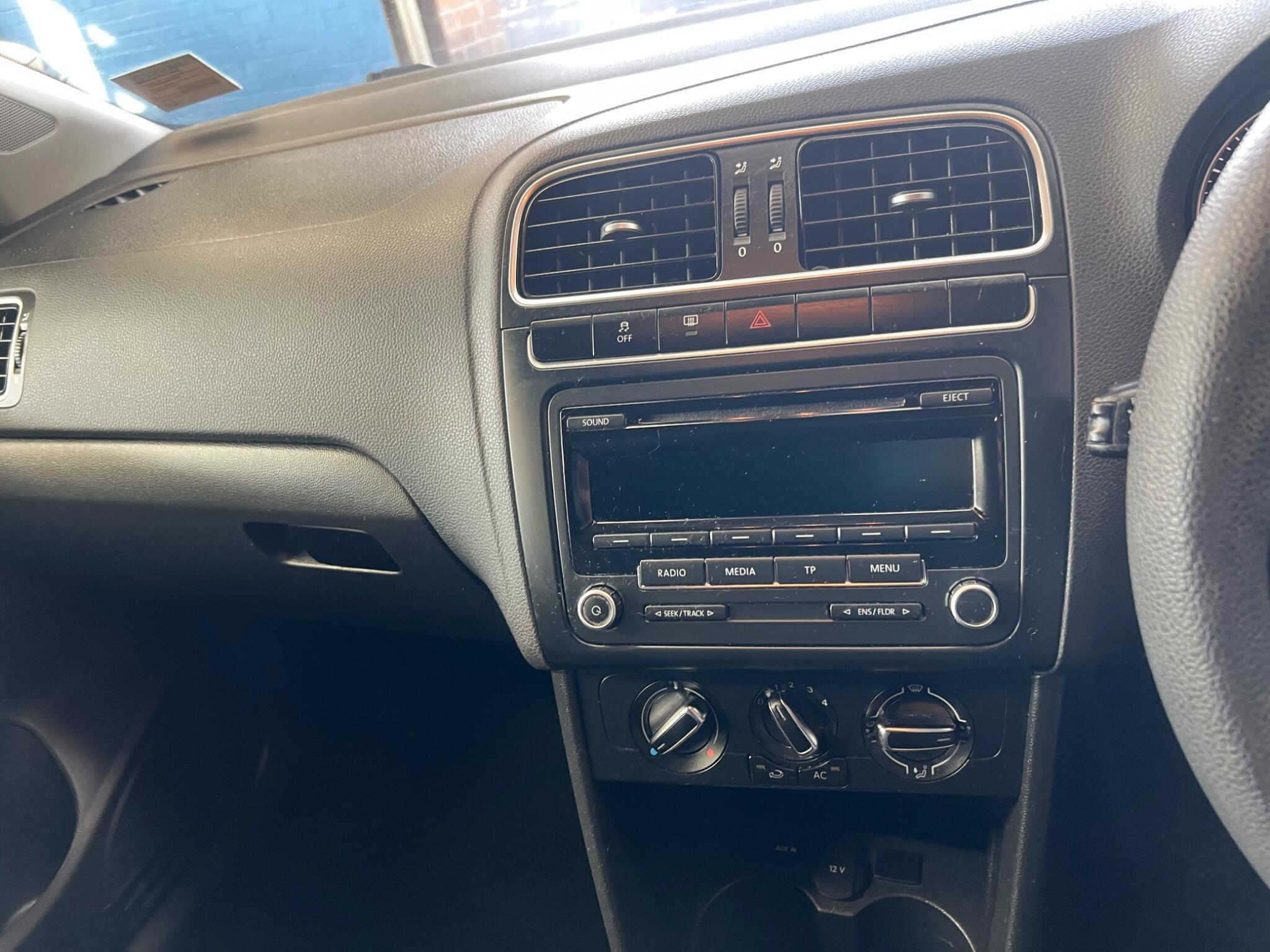 Volkswagen Polo - Image 21