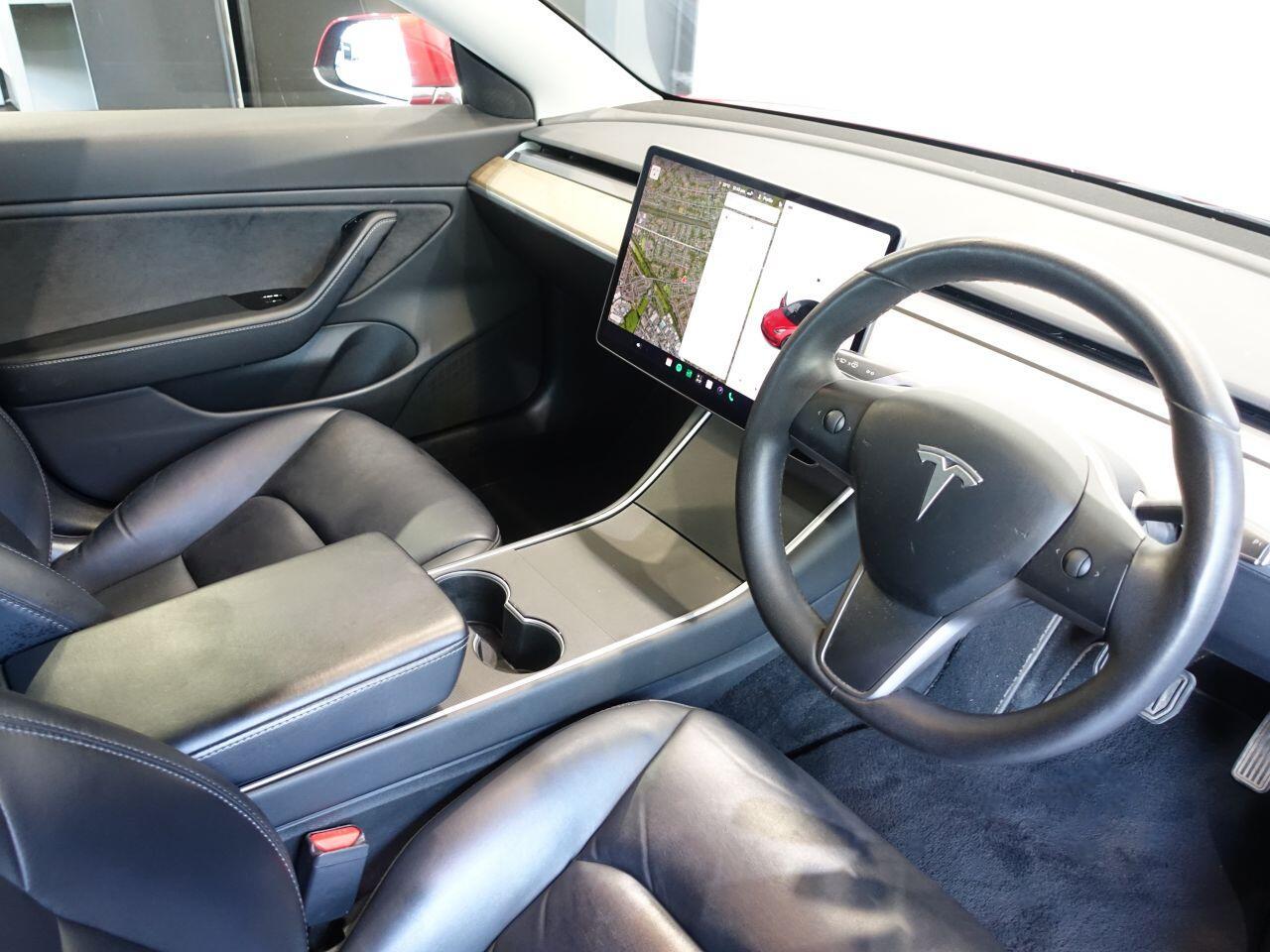 Tesla Model 3 - Image 3
