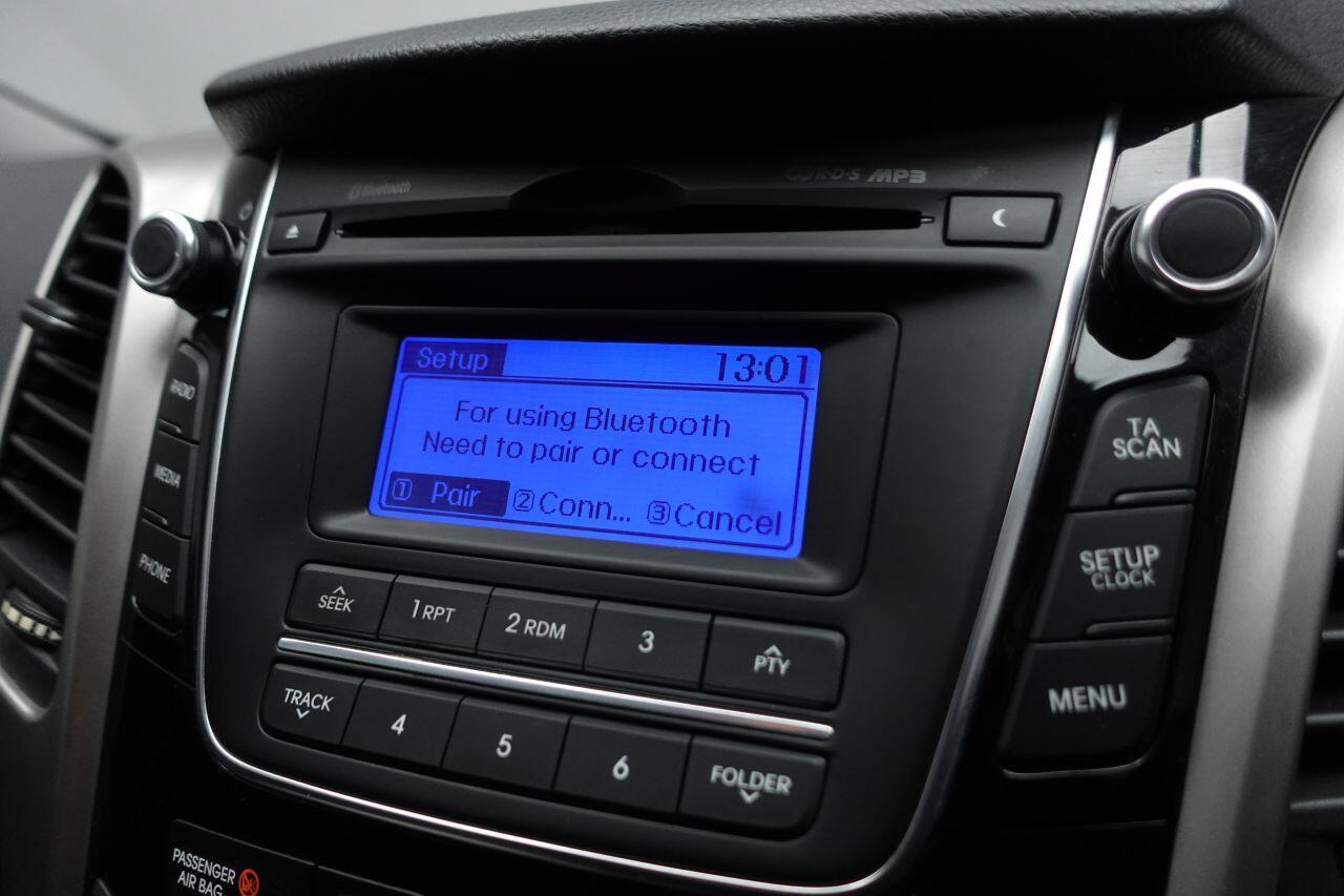 Hyundai i30 - Image 23