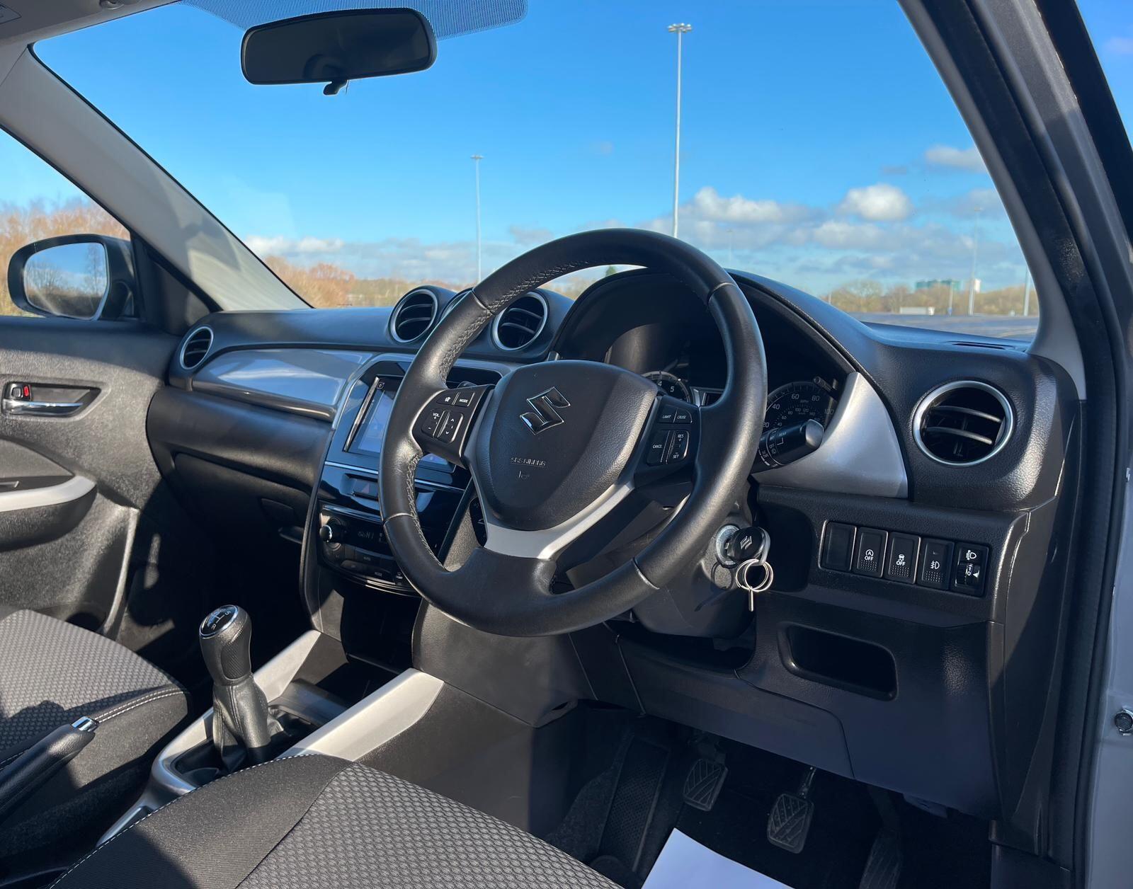 Suzuki Vitara - Image 14