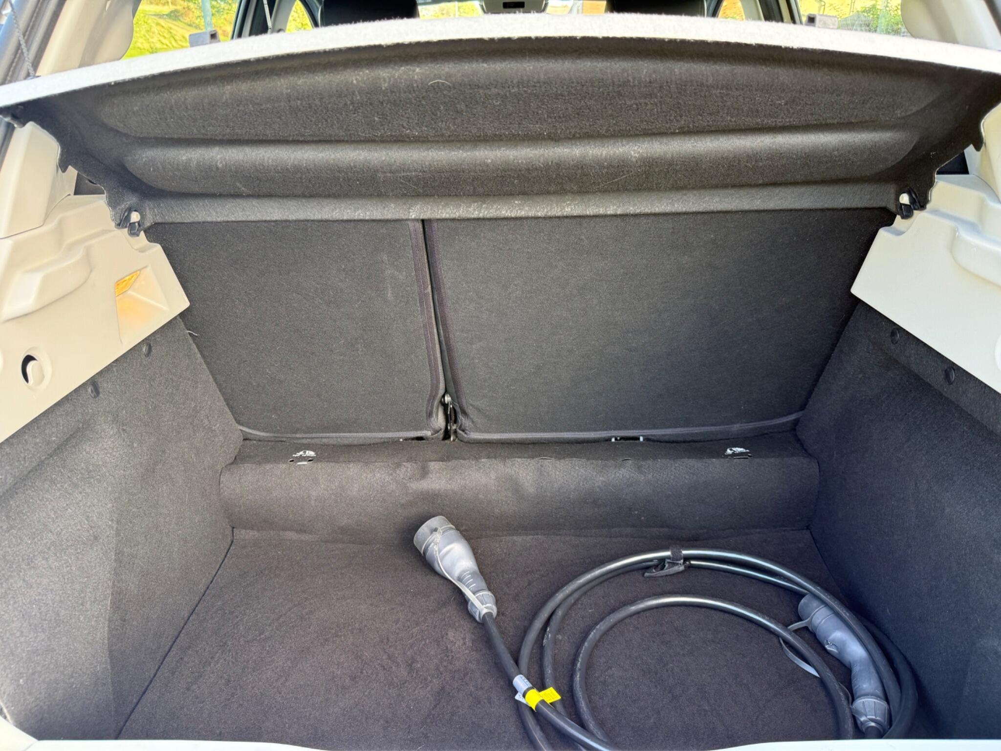 Renault Zoe - Image 12