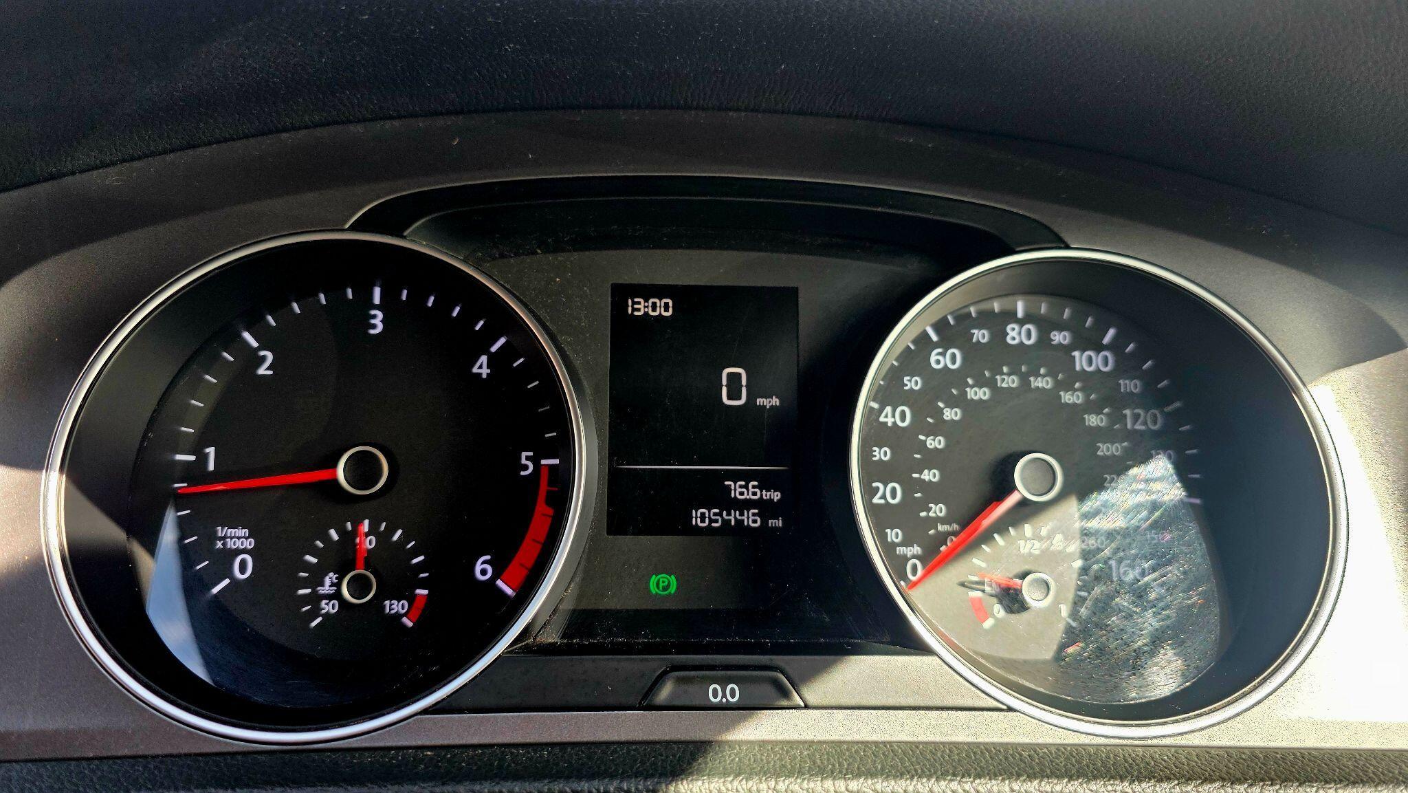 Volkswagen Golf - Image 28