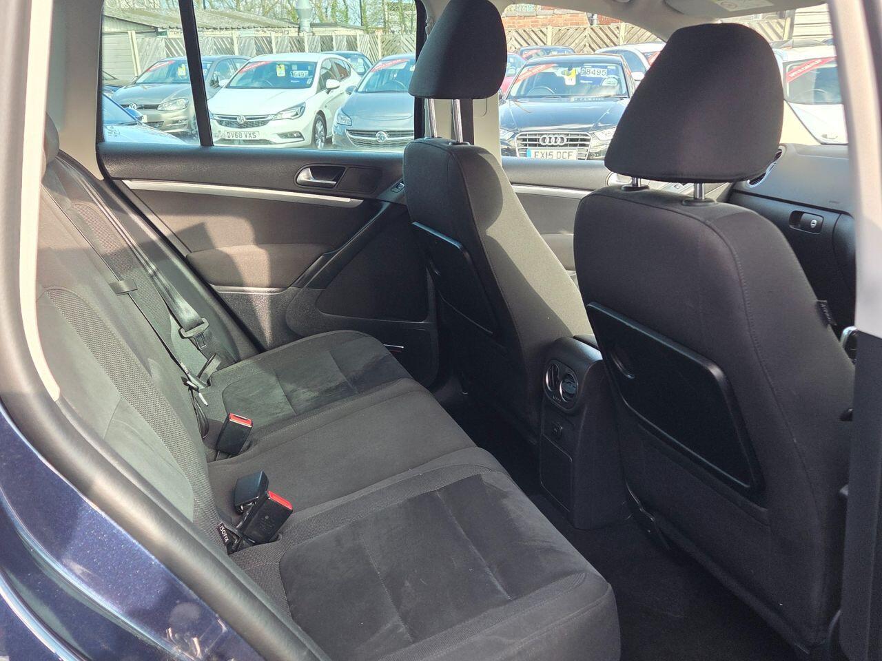 Volkswagen Tiguan - Image 20