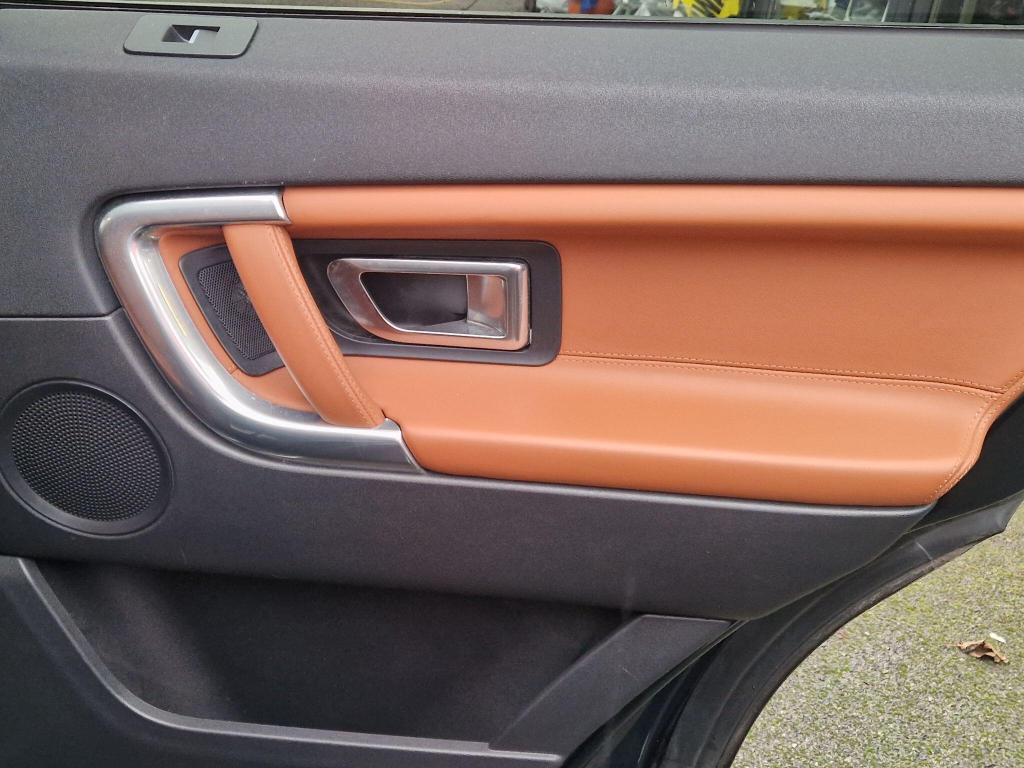 Land Rover DISCOVERY SPORT - Image 37