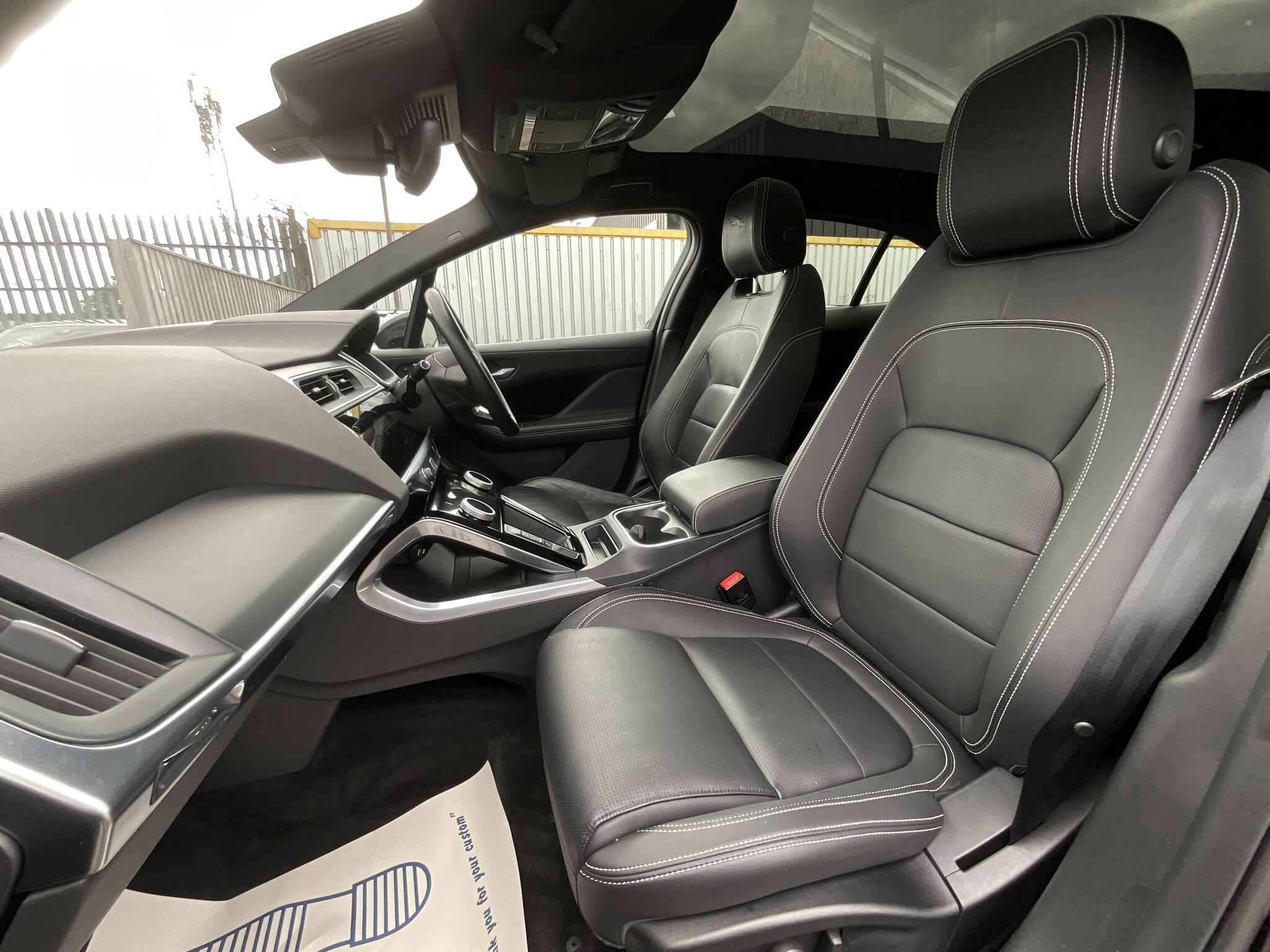 Jaguar I-Pace - Image 17