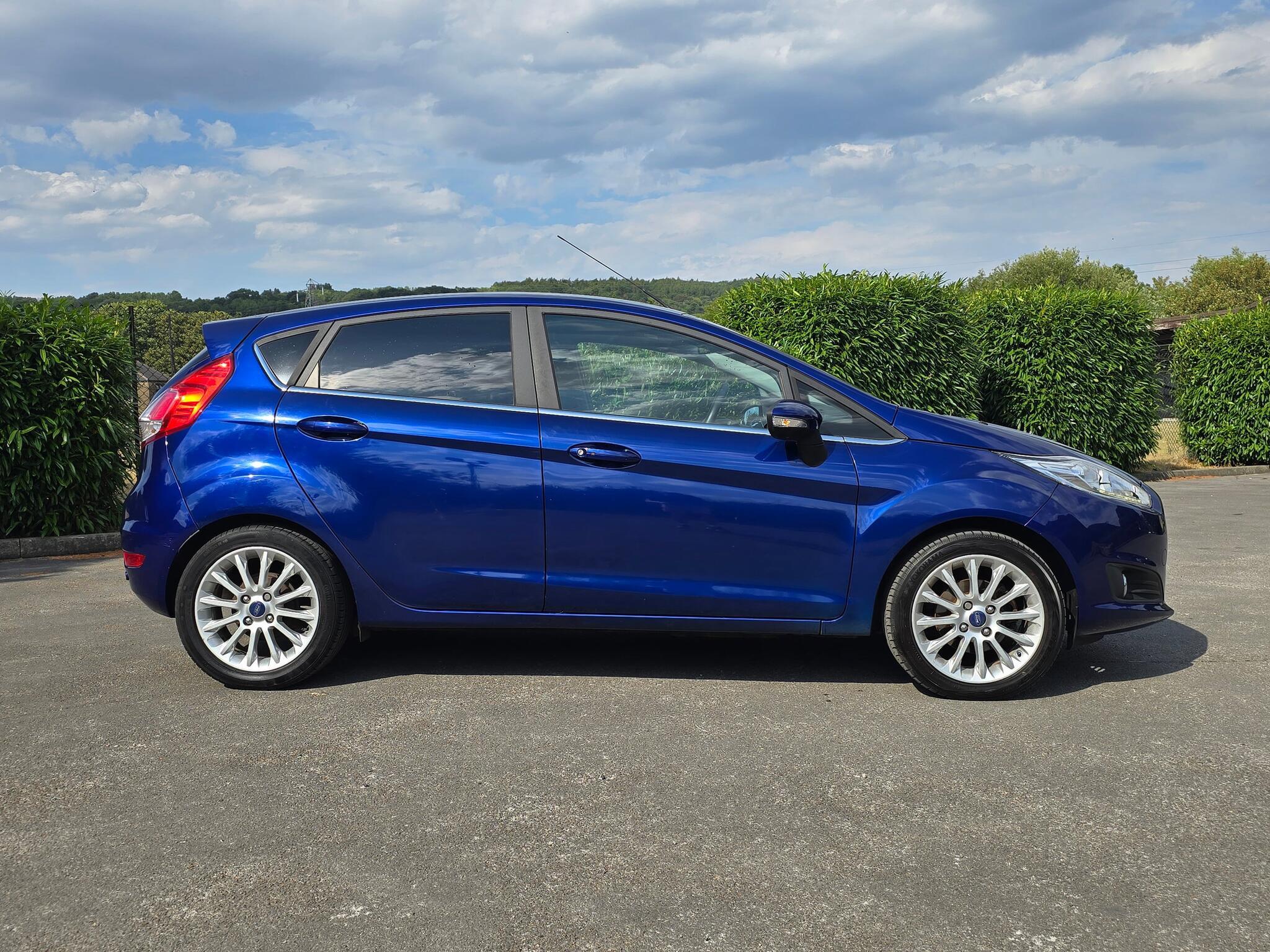 Ford Fiesta - Image 14