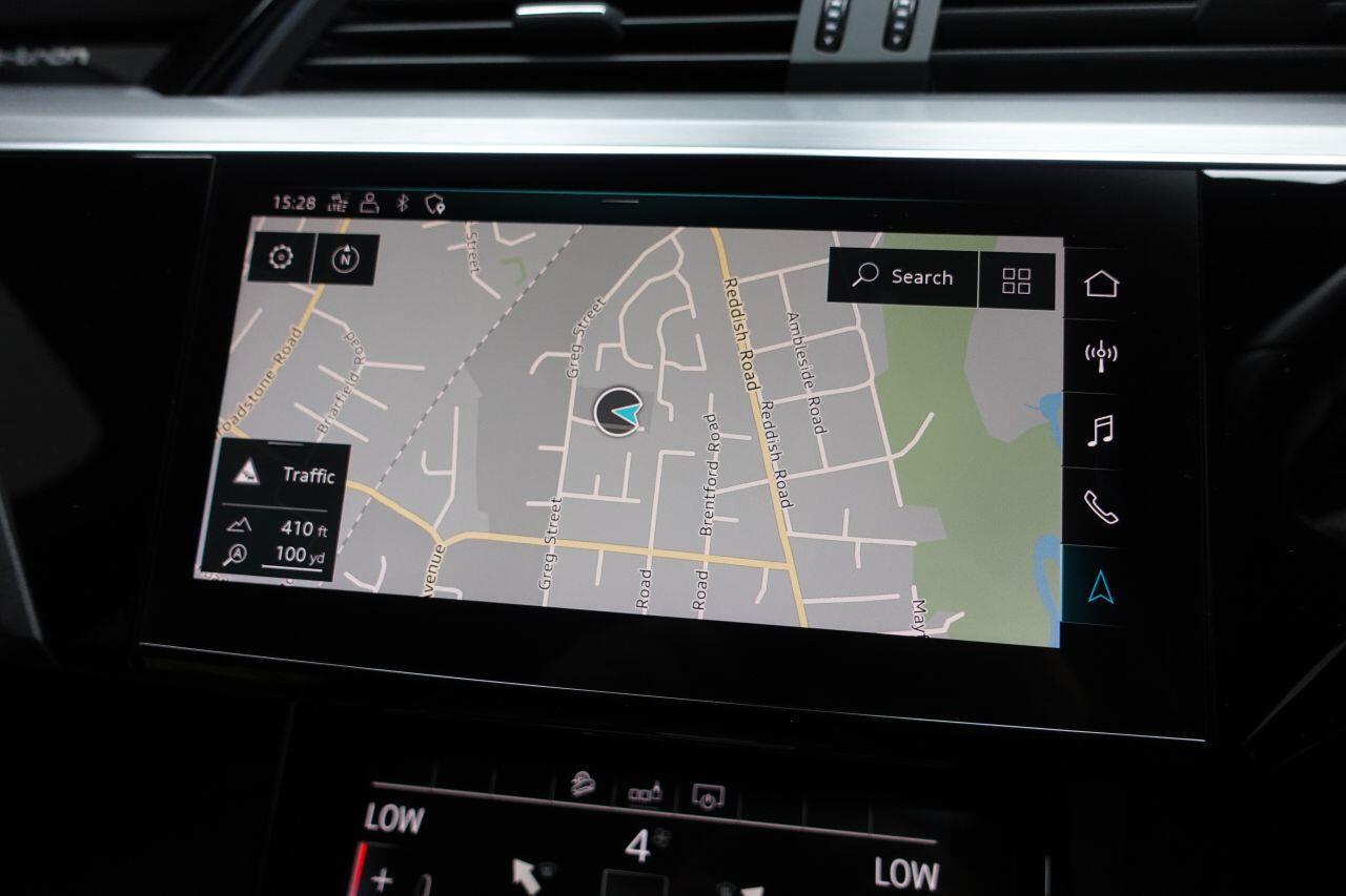 Audi E-Tron - Image 2