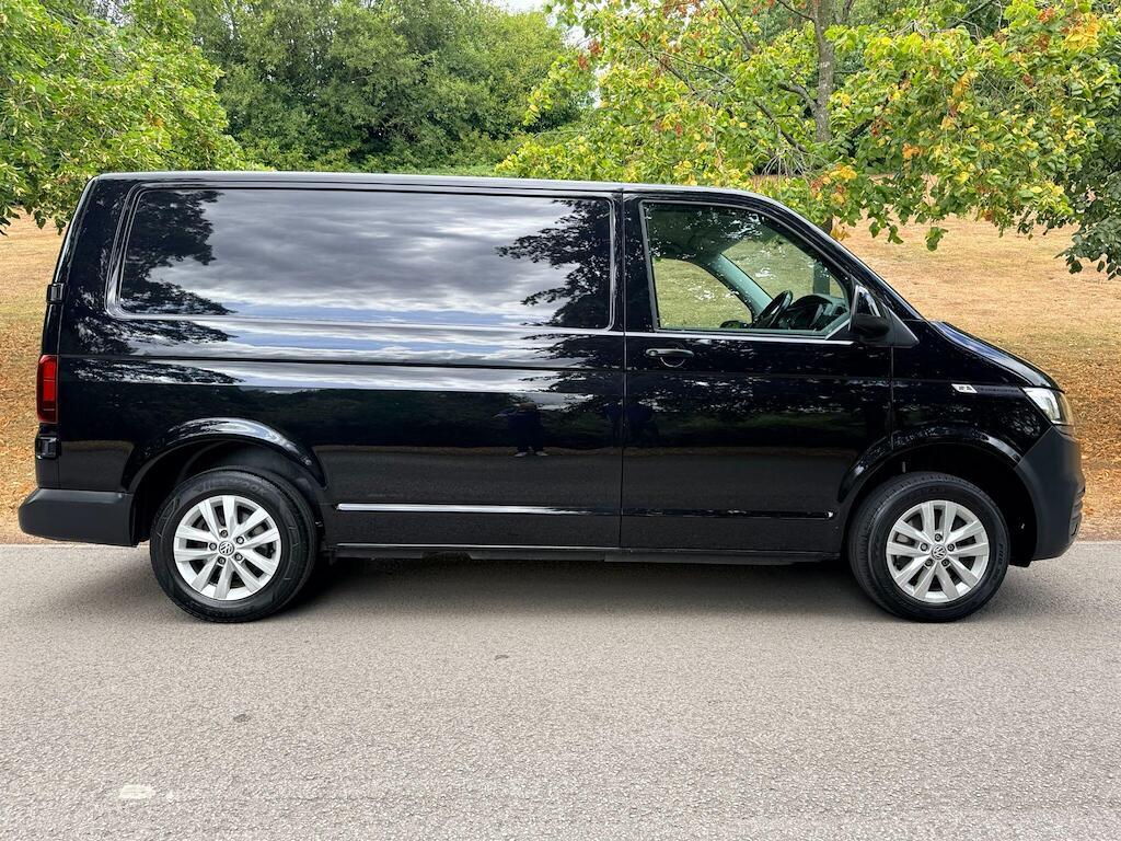 Volkswagen Transporter - Image 10