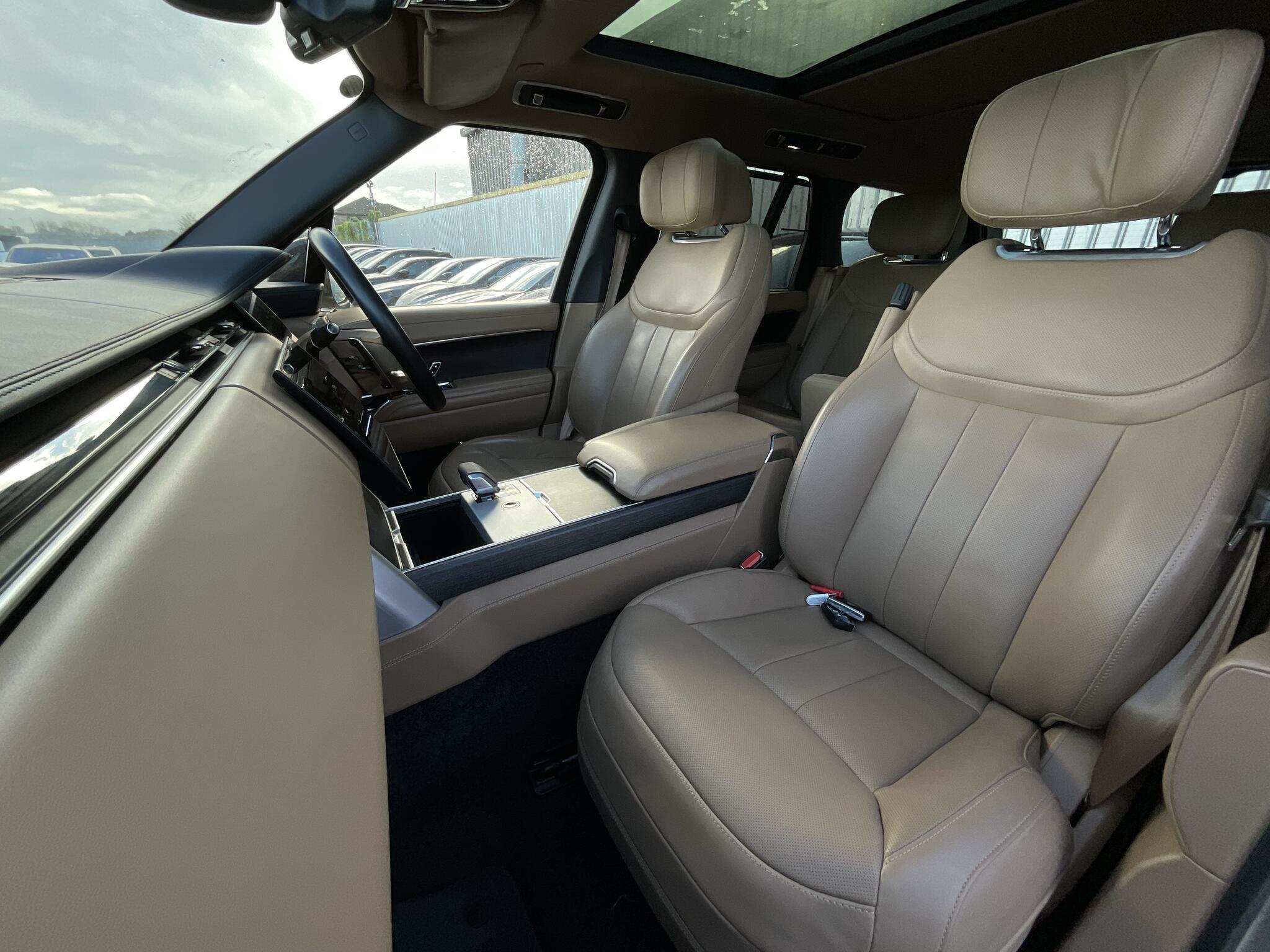 Land Rover Range Rover - Image 17