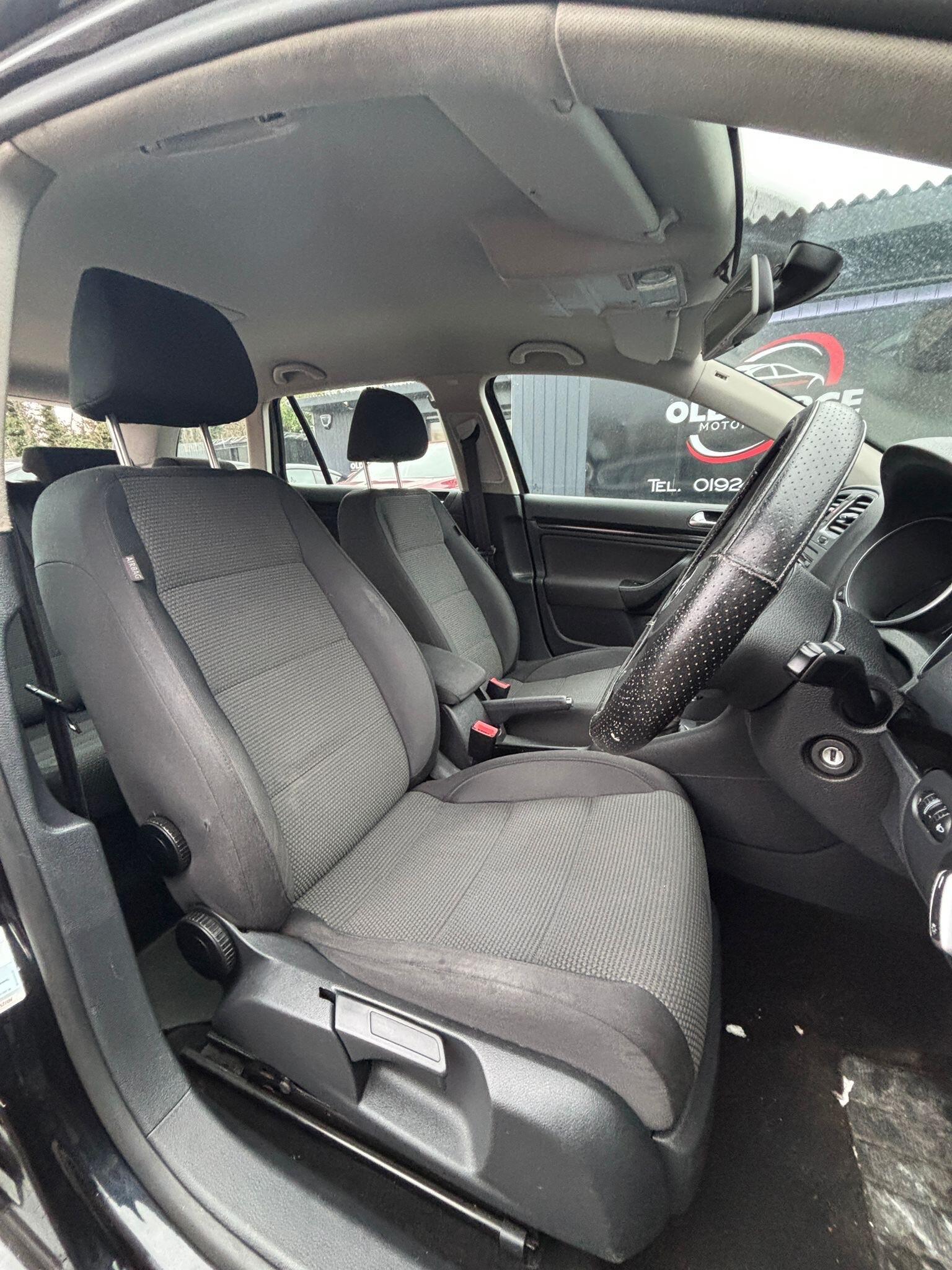 Volkswagen Golf - Image 23