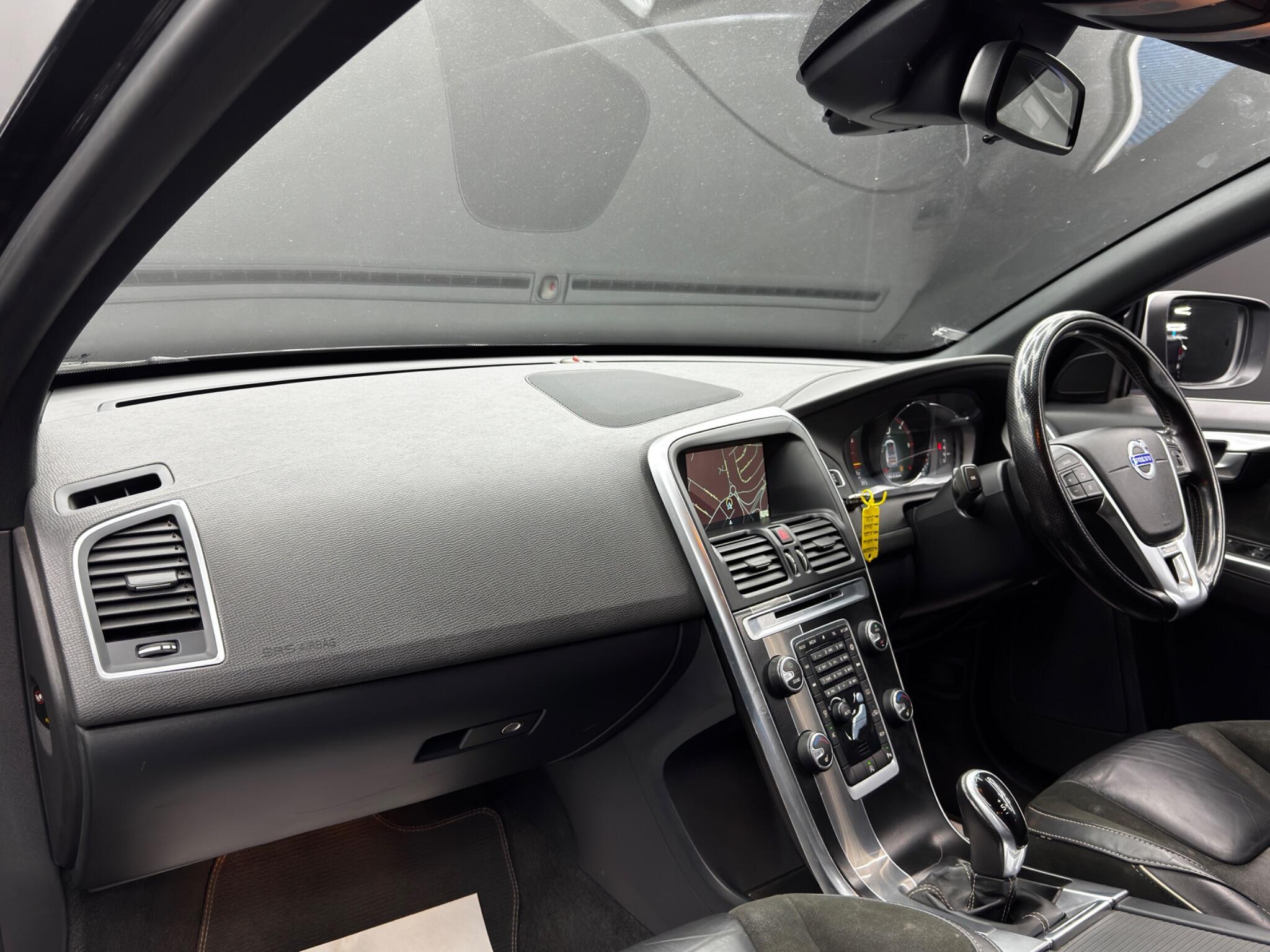 Volvo XC60 - Image 11