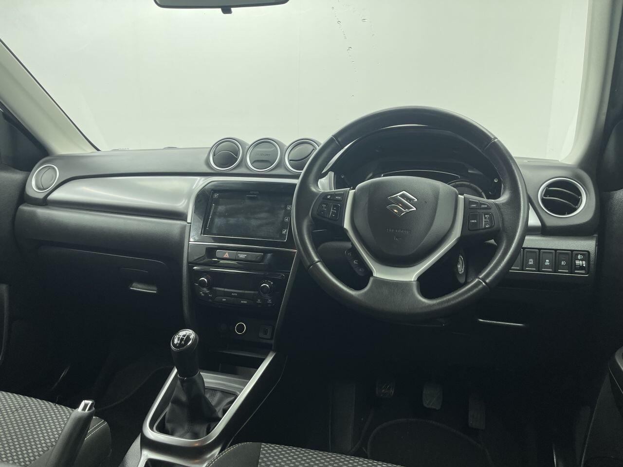 Suzuki Vitara - Image 34