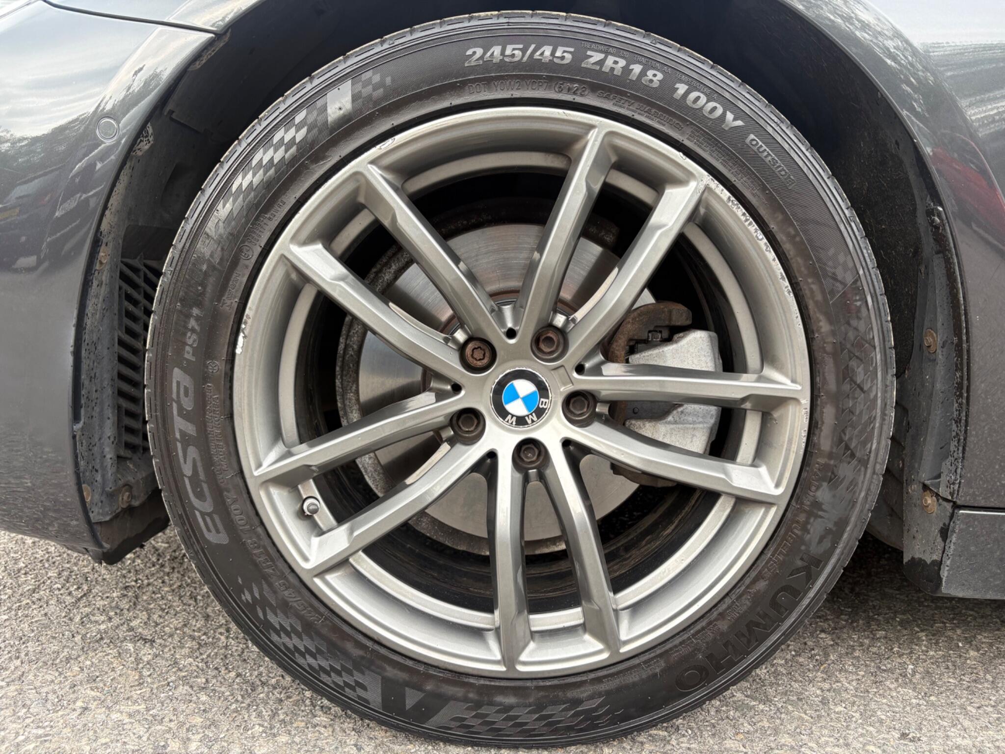BMW 5 Series - Image 12