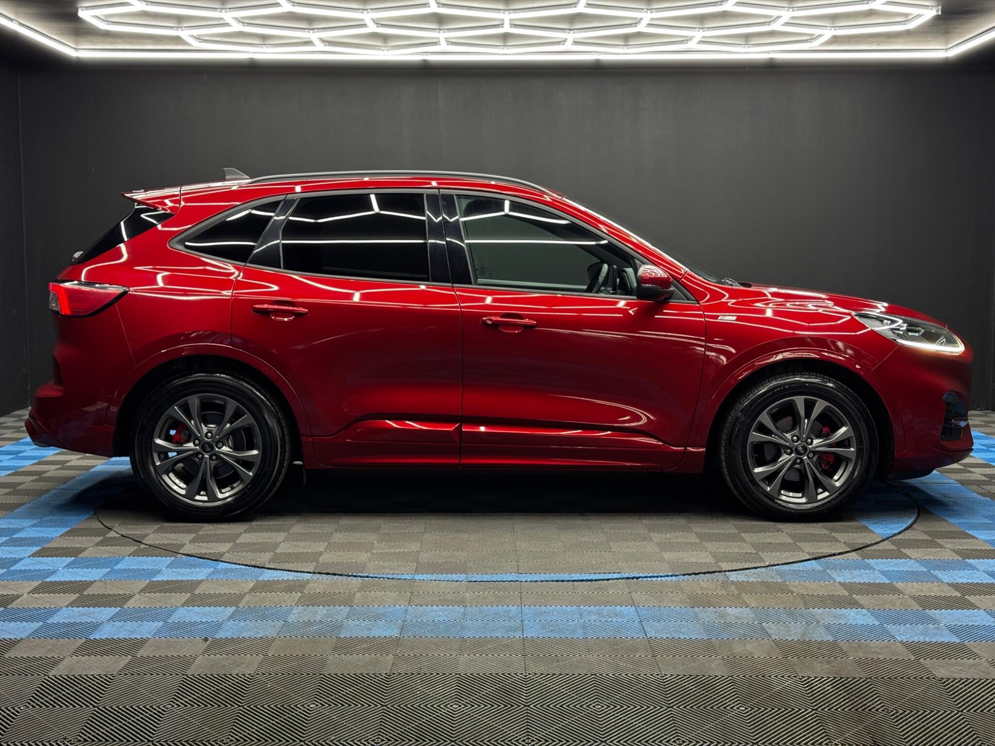 Ford Kuga - Image 4