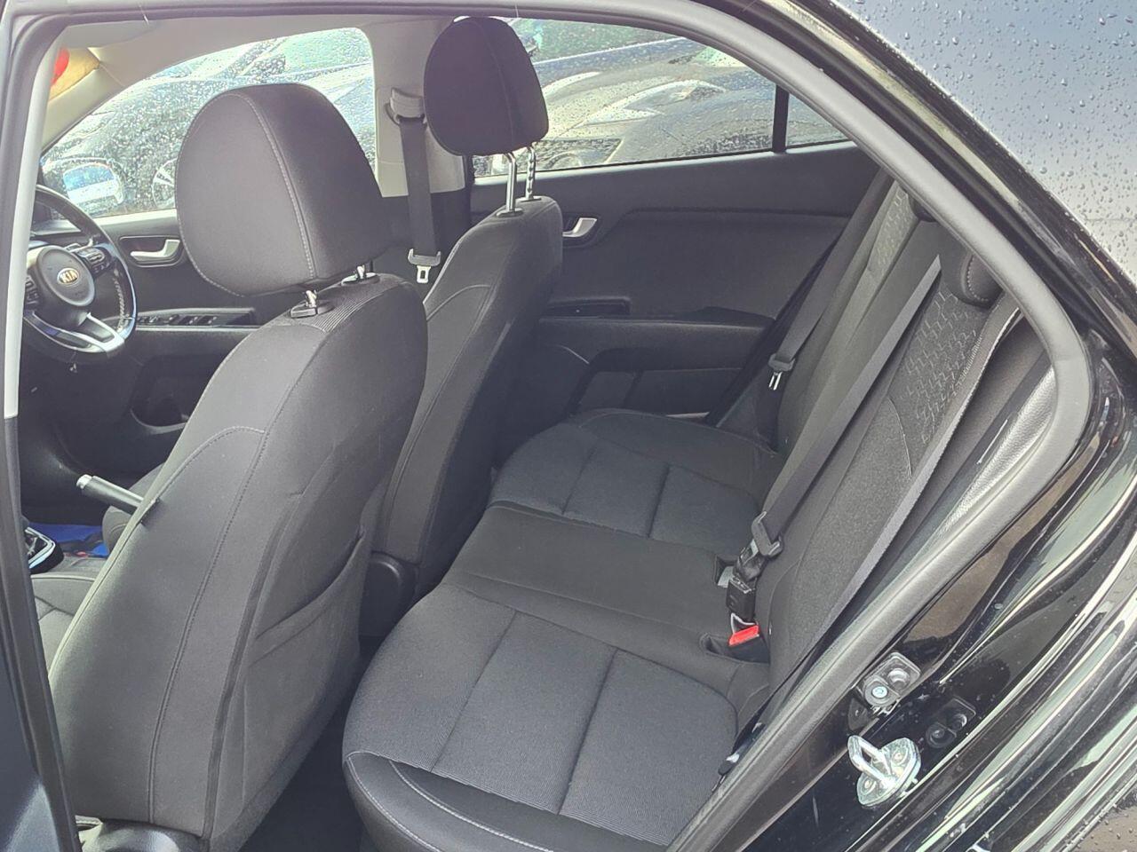 Kia Rio - Image 18