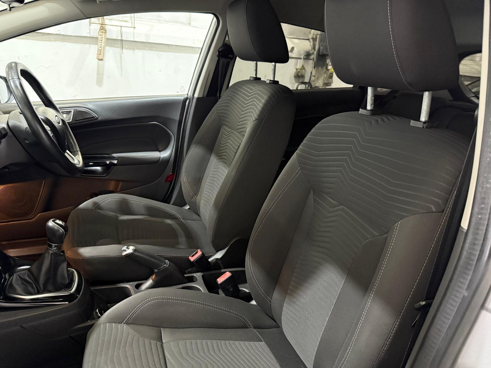 Ford Fiesta - Image 22