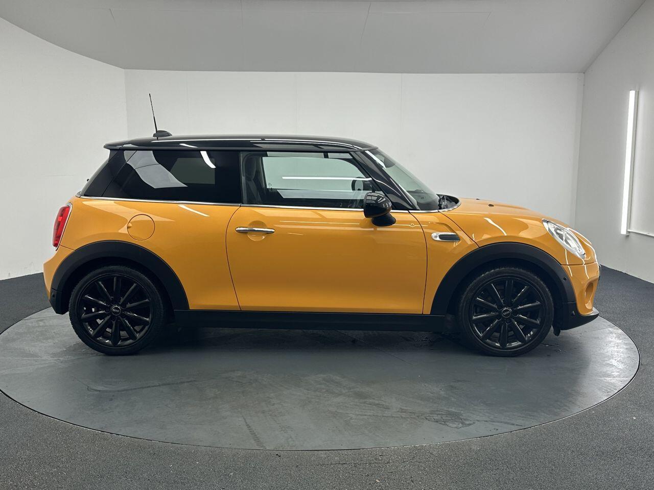 MINI Hatch - Image 18