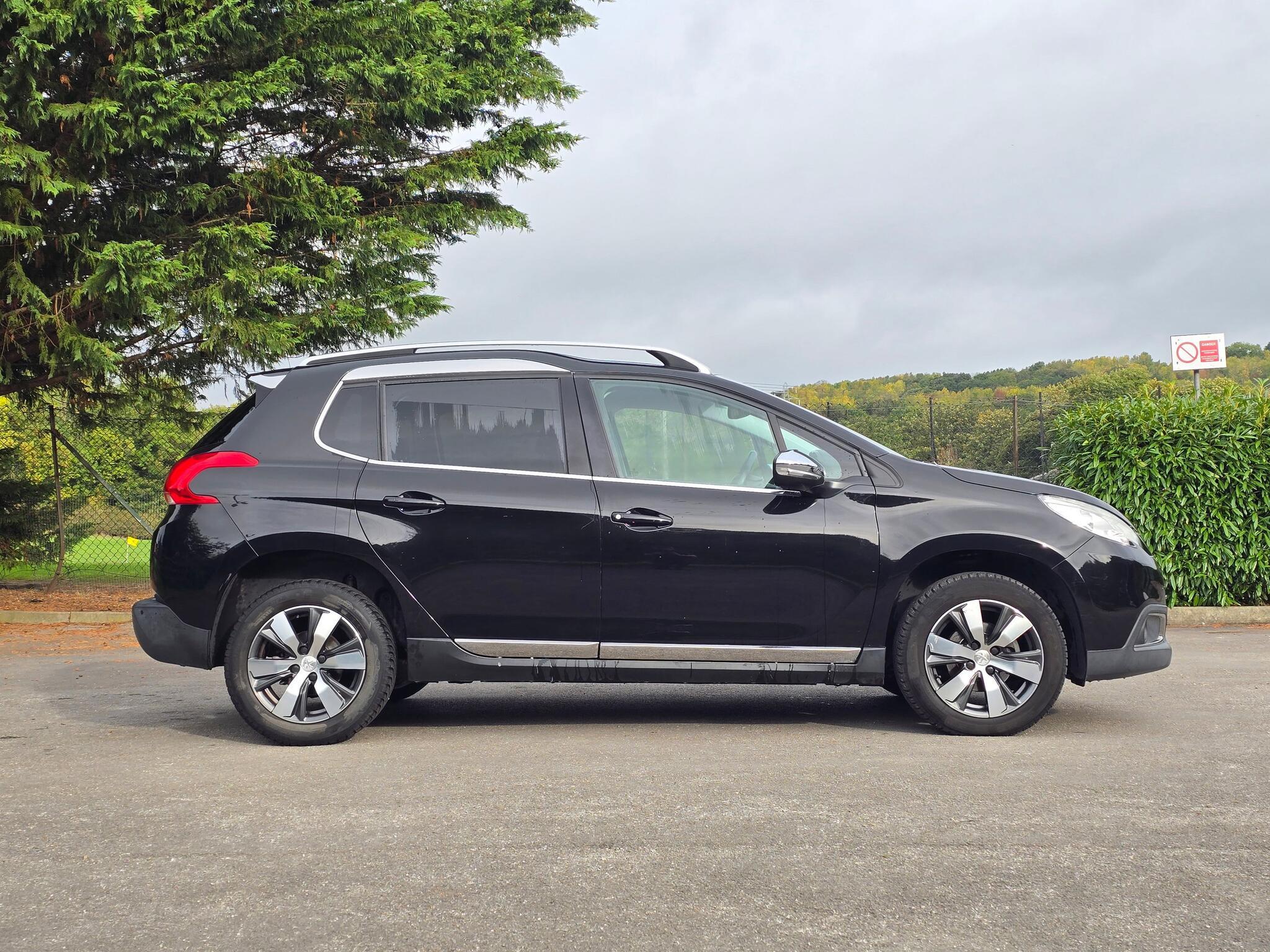 Peugeot 2008 - Image 13