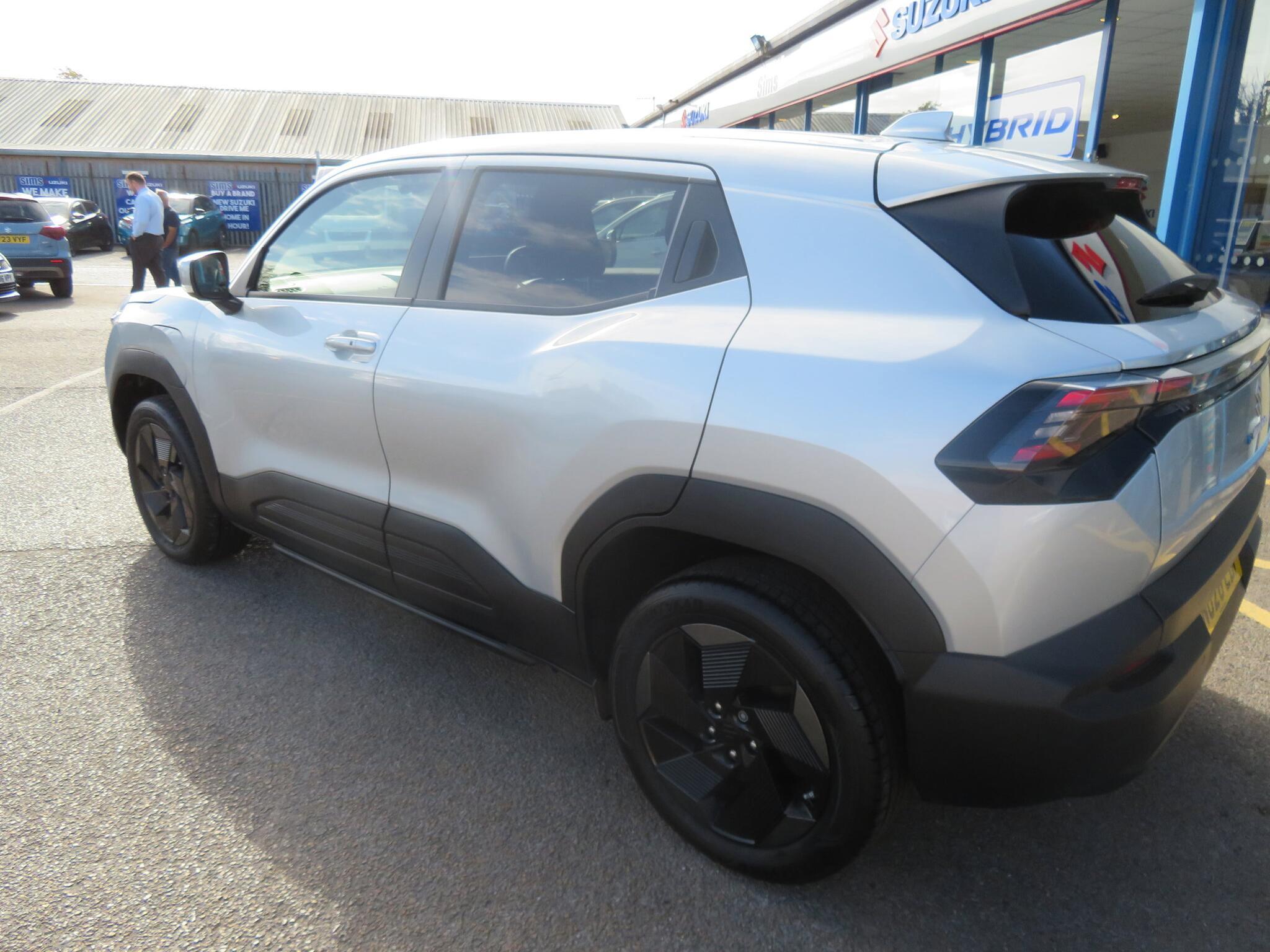 Suzuki e Vitara - Image 11