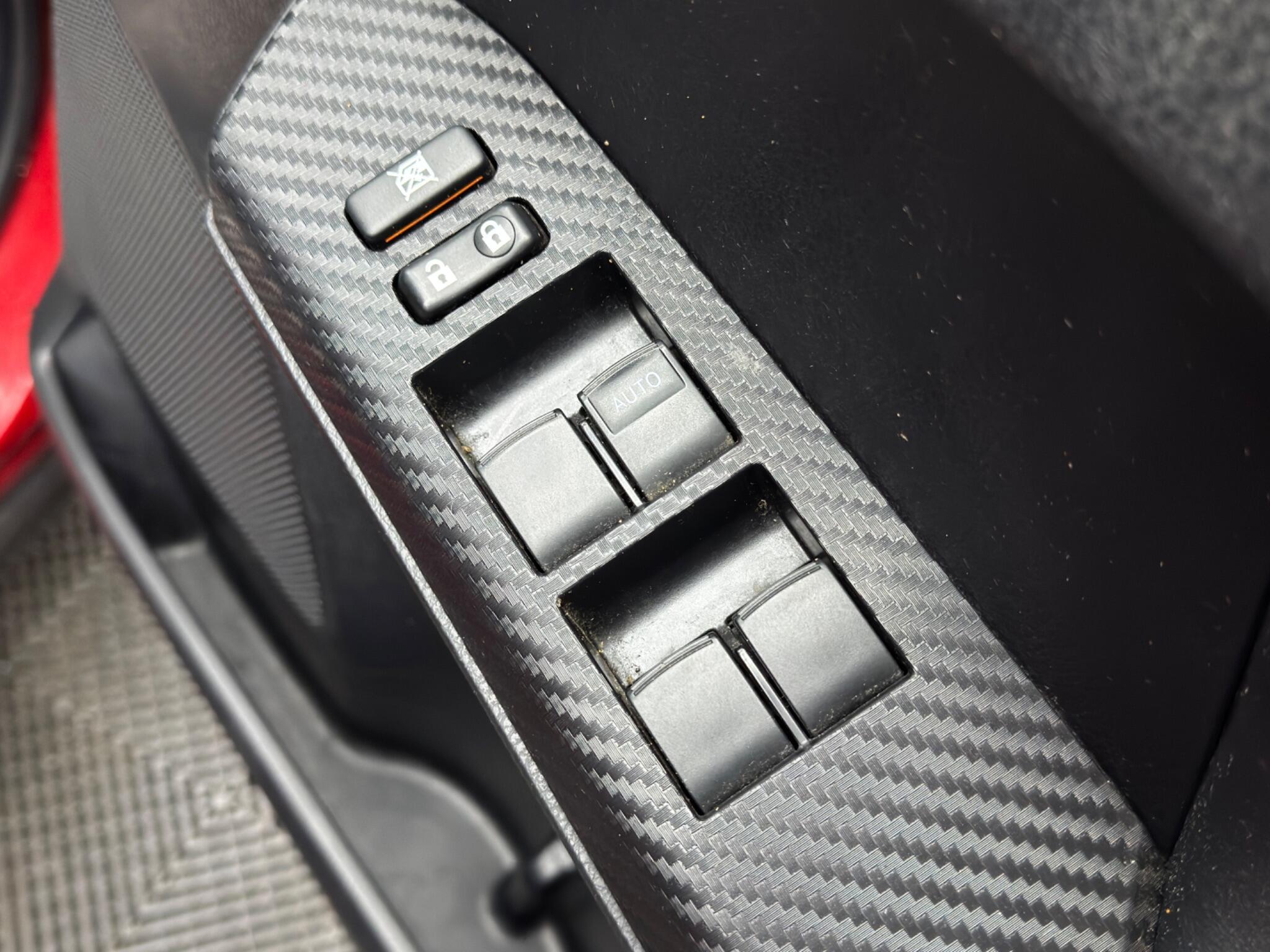 Toyota RAV4 - Image 32