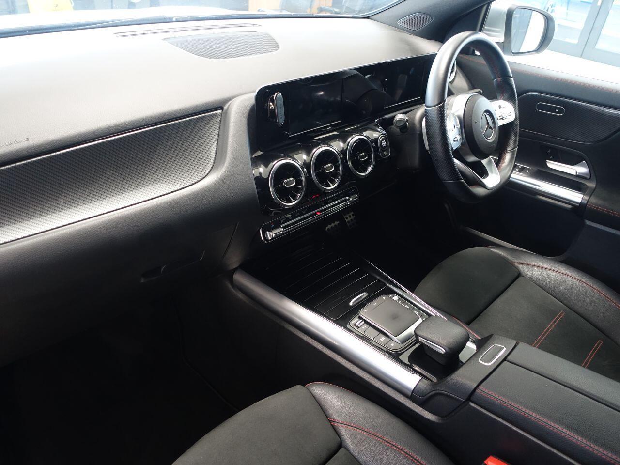 Mercedes-benz GLA - Image 43