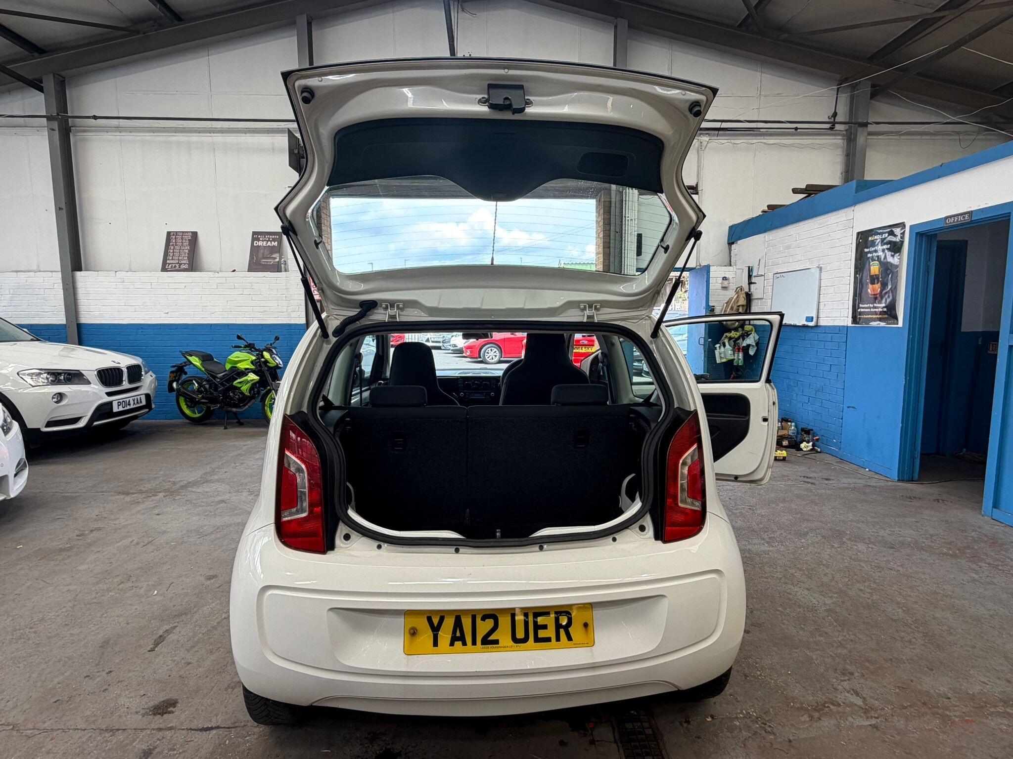 Volkswagen up! - Image 16