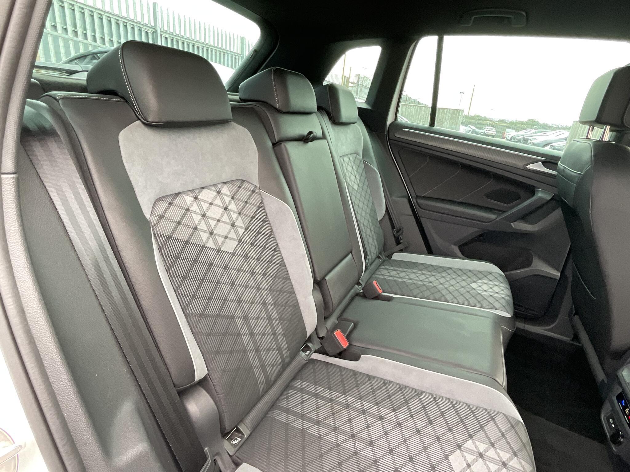 Volkswagen Tiguan - Image 9