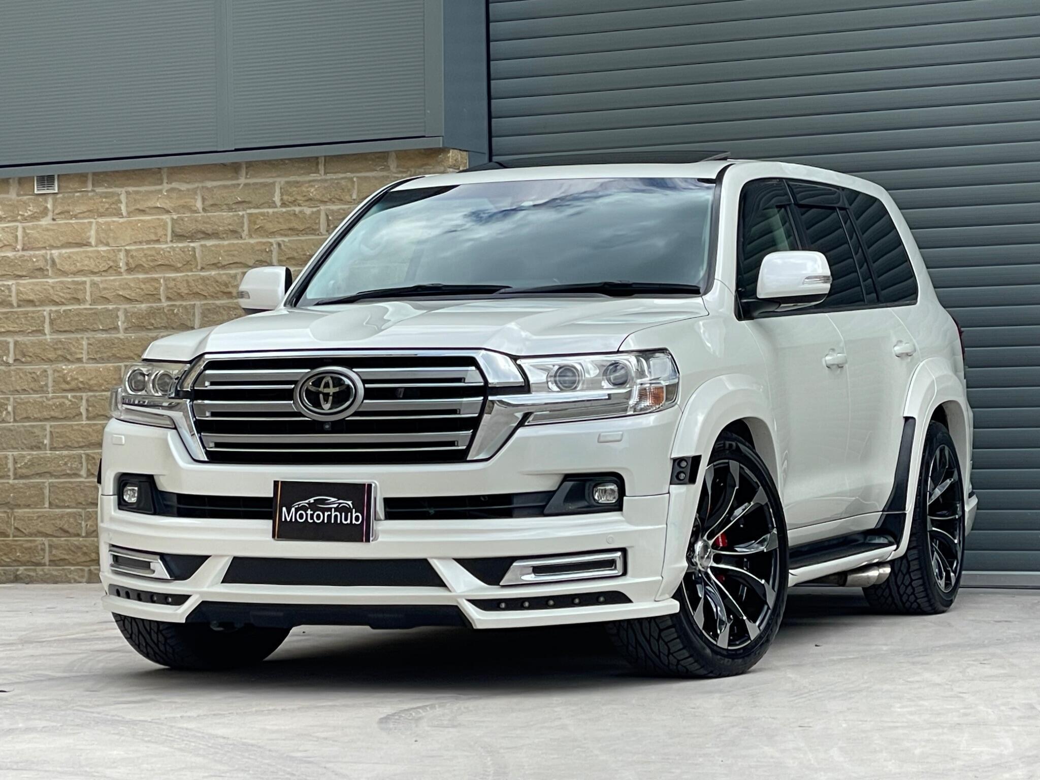 Toyota Land Cruiser - Image 6