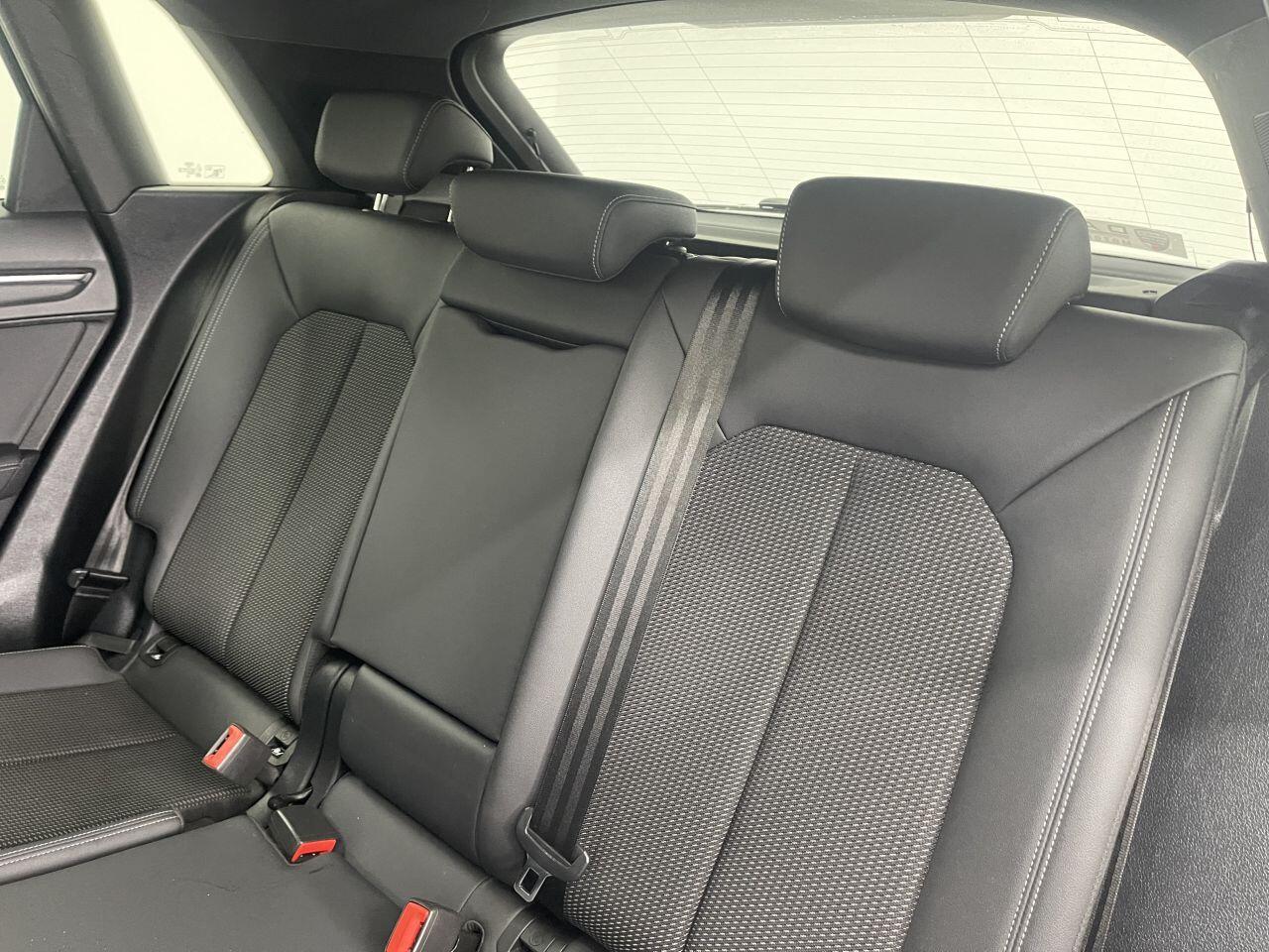 Audi Q3 - Image 15