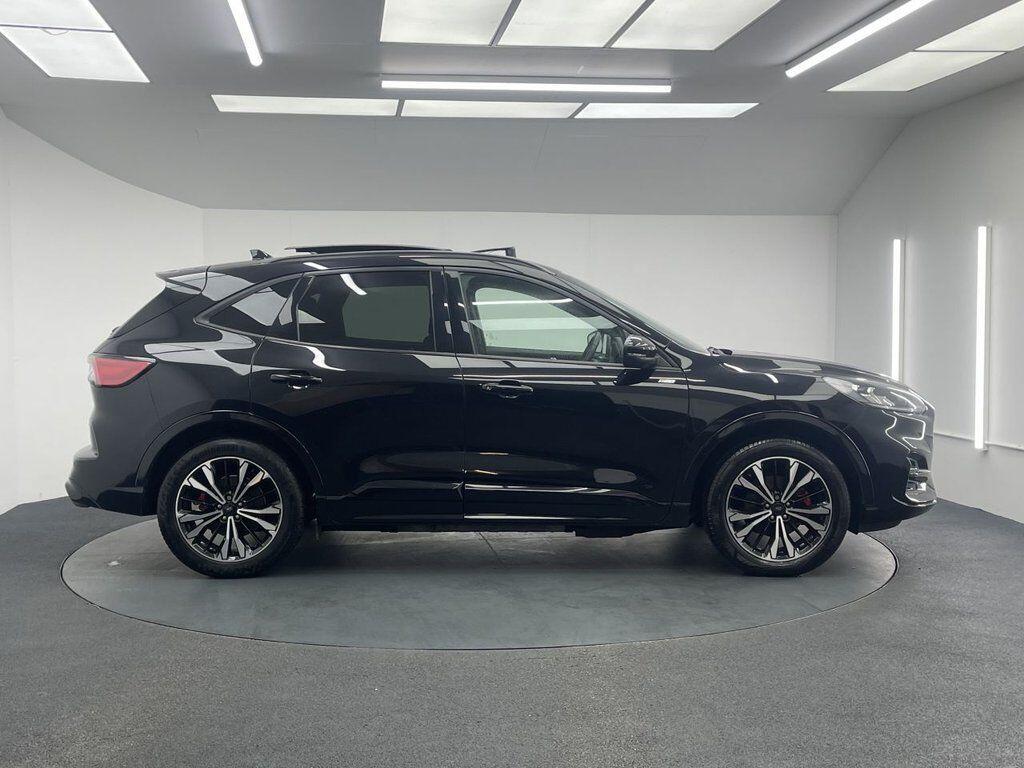 Ford Kuga - Image 20