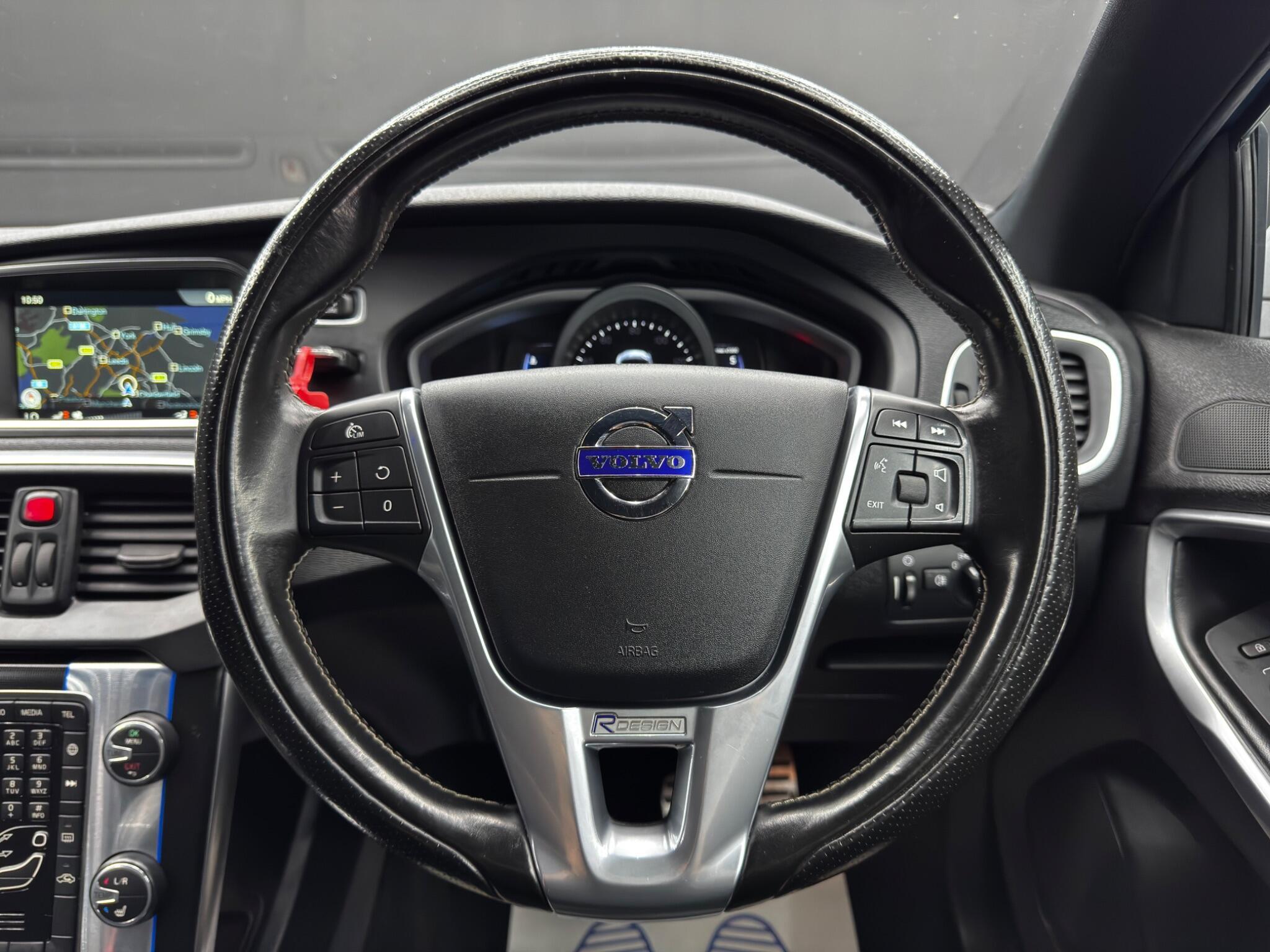 Volvo V40 - Image 19