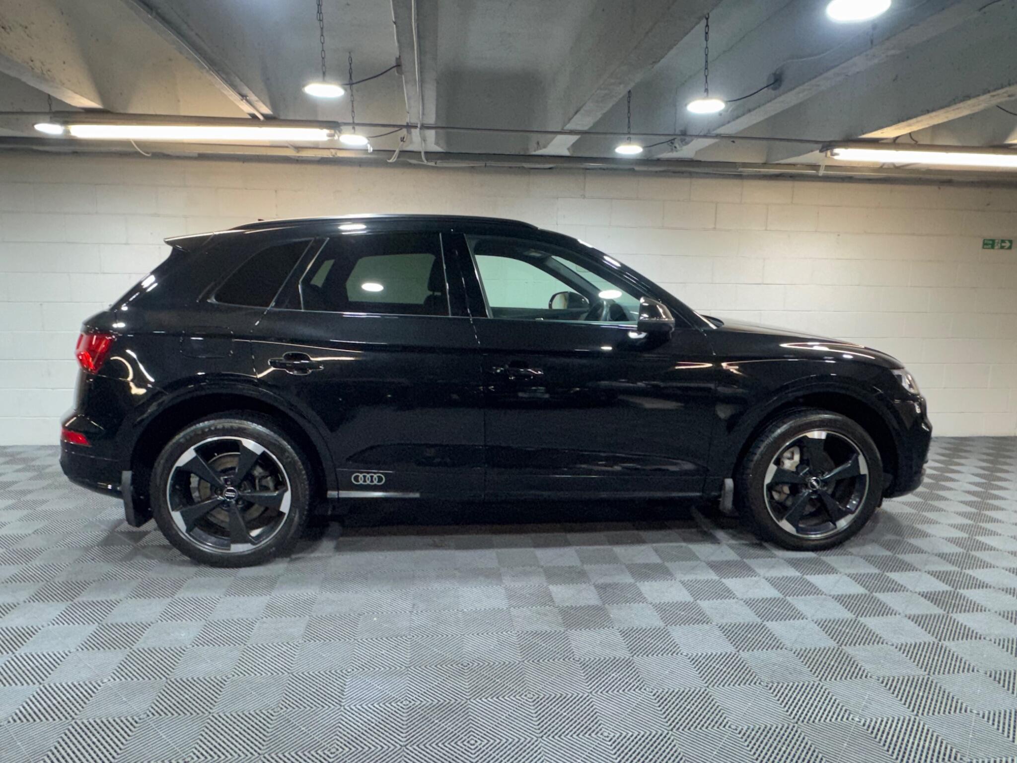Audi Q5 - Image 5
