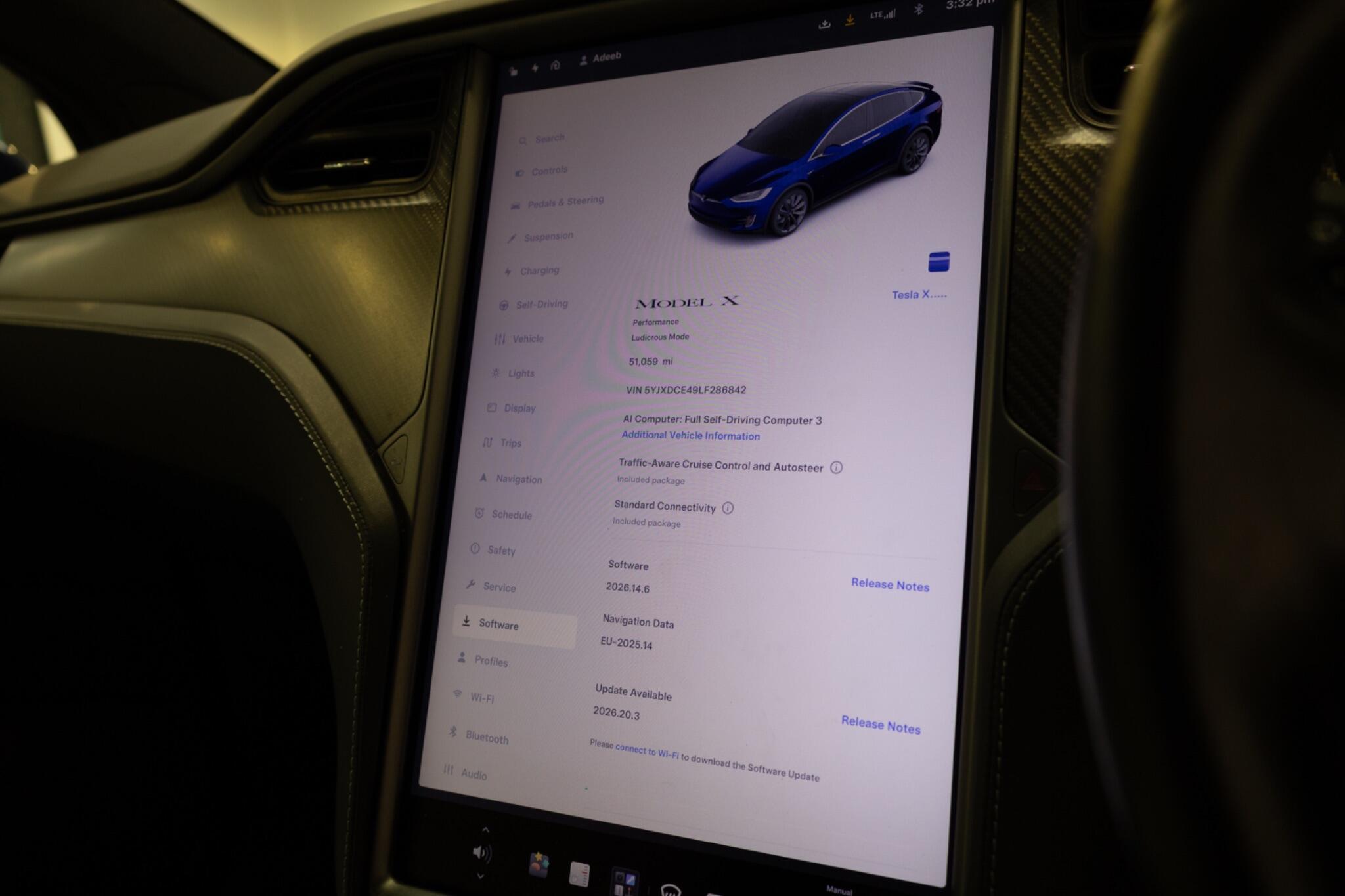 Tesla Model X - Image 9