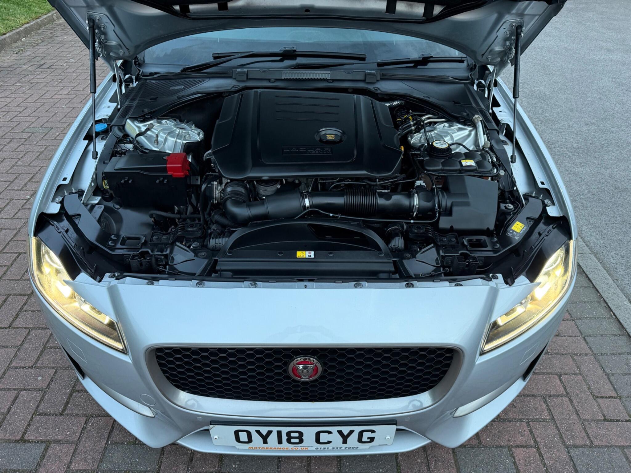 Jaguar XF - Image 27