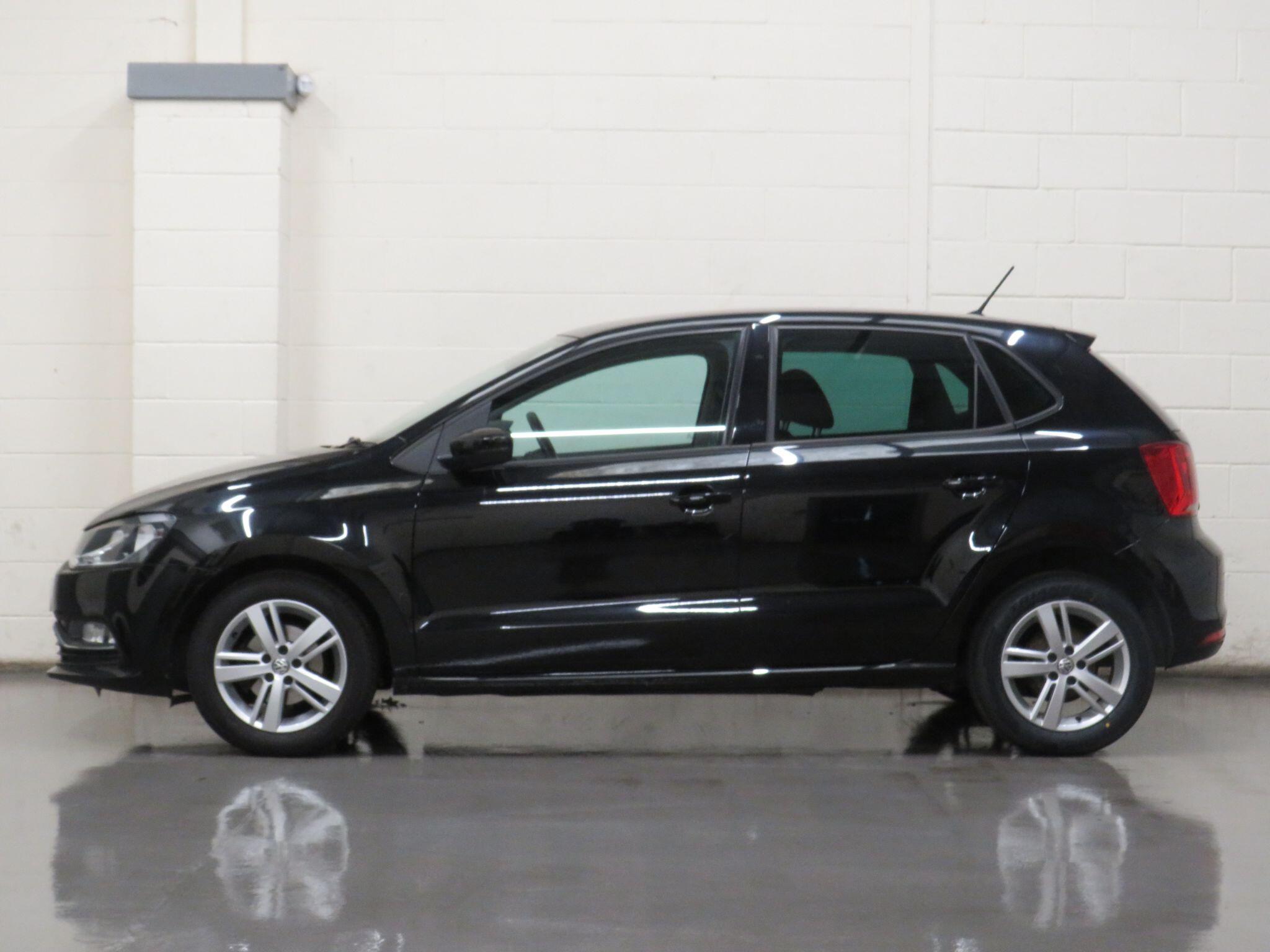 Volkswagen Polo - Image 6