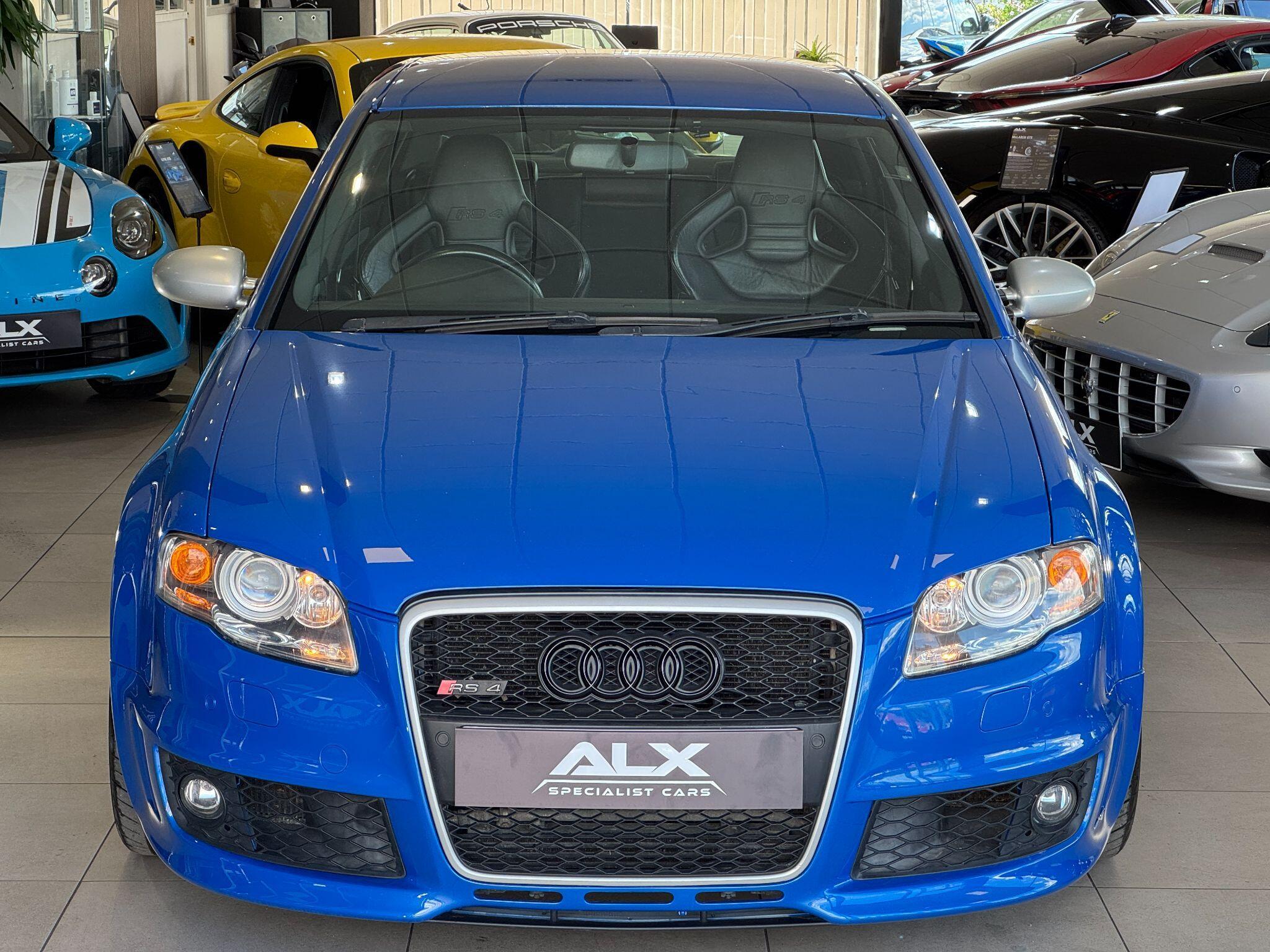 Audi RS4 - Image 10