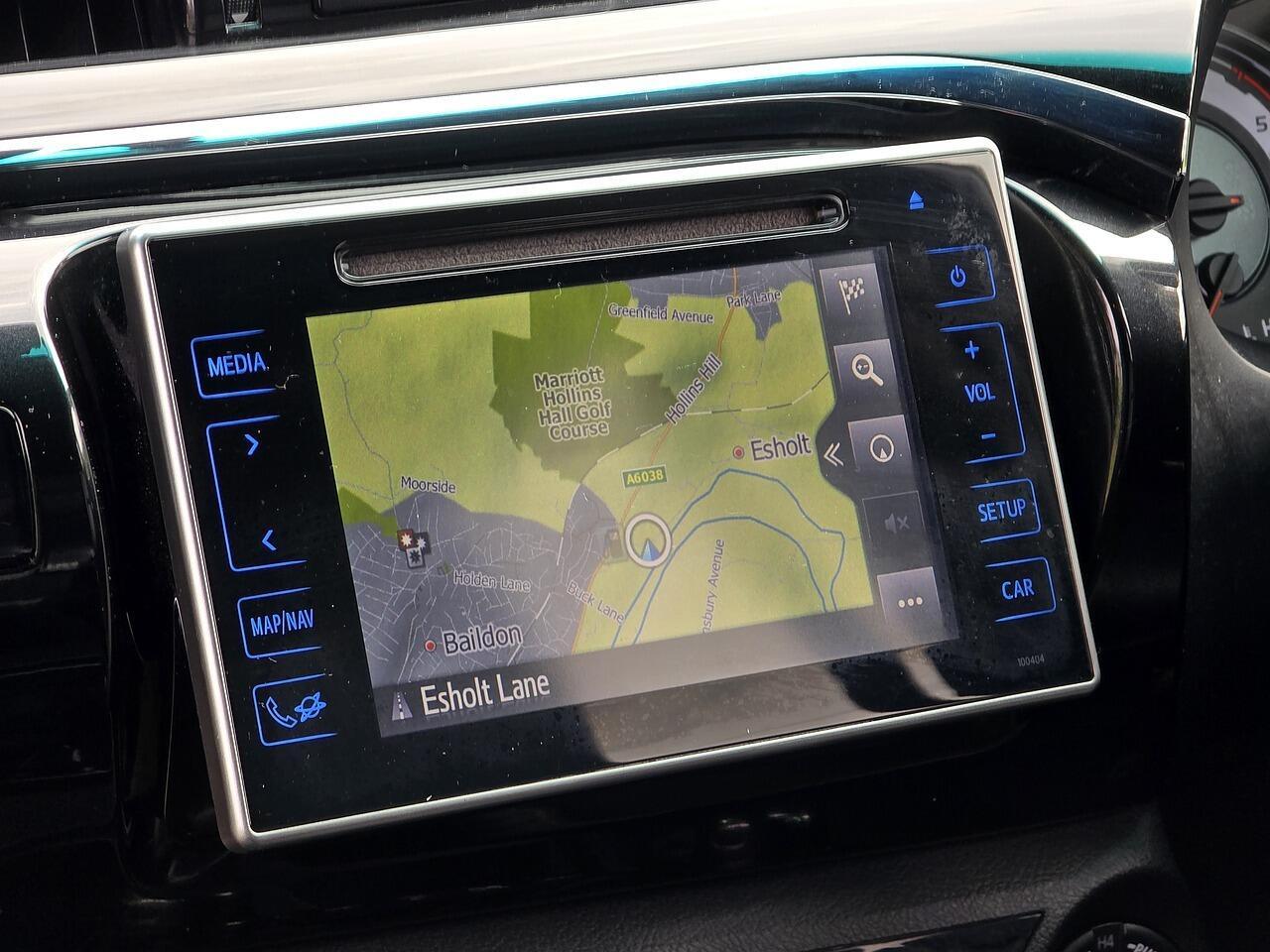 Toyota Hilux - Image 5