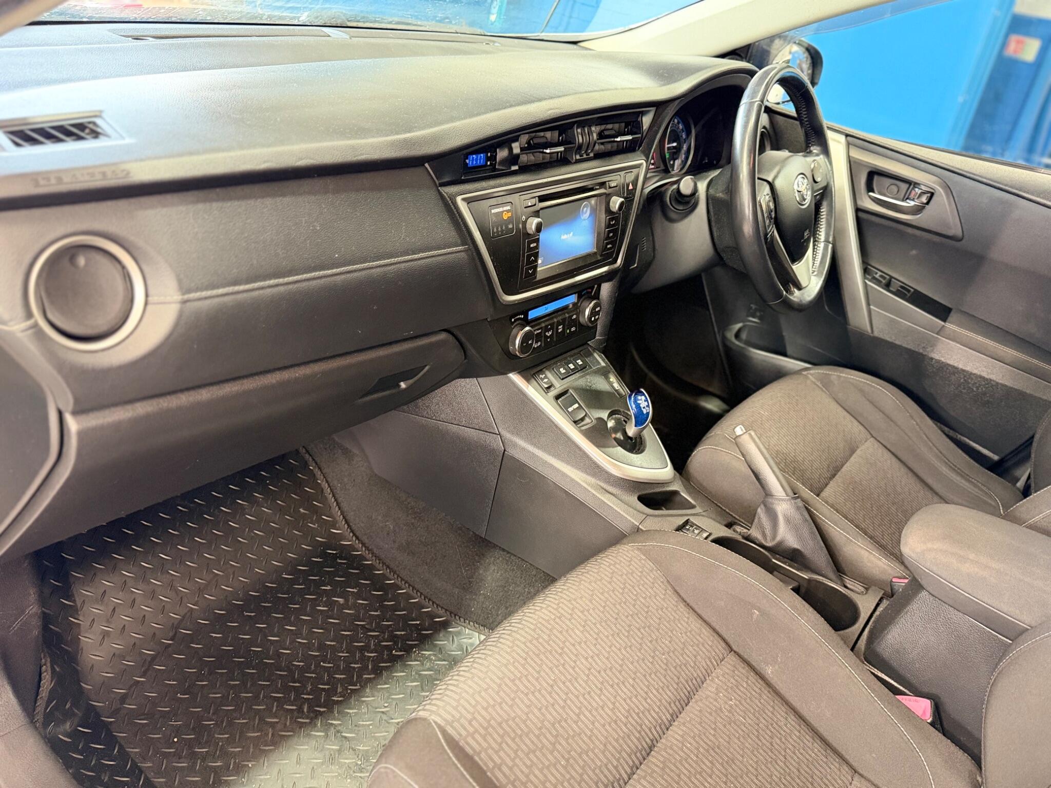 Toyota Auris - Image 35