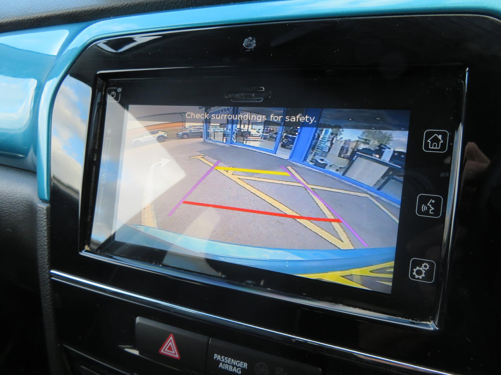 Suzuki Vitara - Image 18