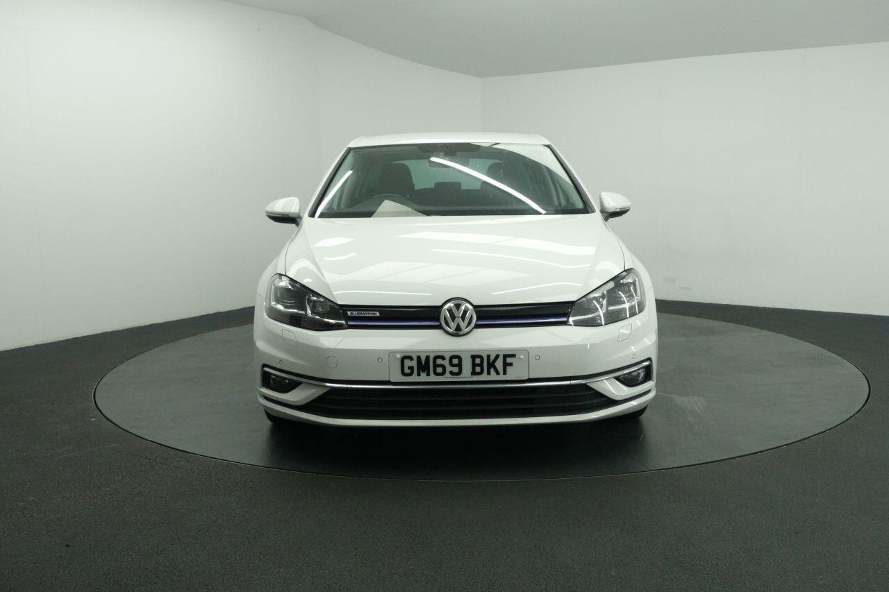 Volkswagen Golf - Image 9