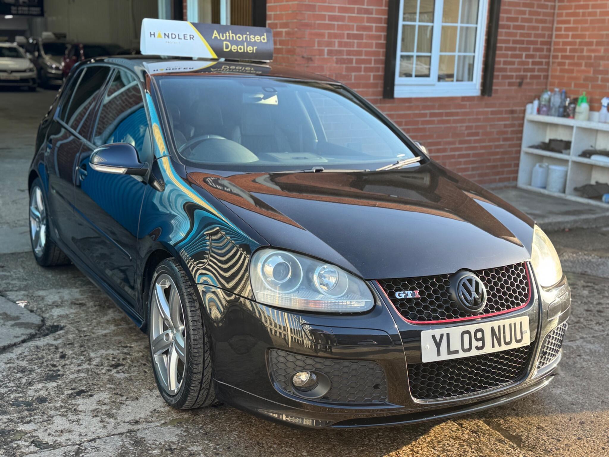 Volkswagen Golf - Image 35