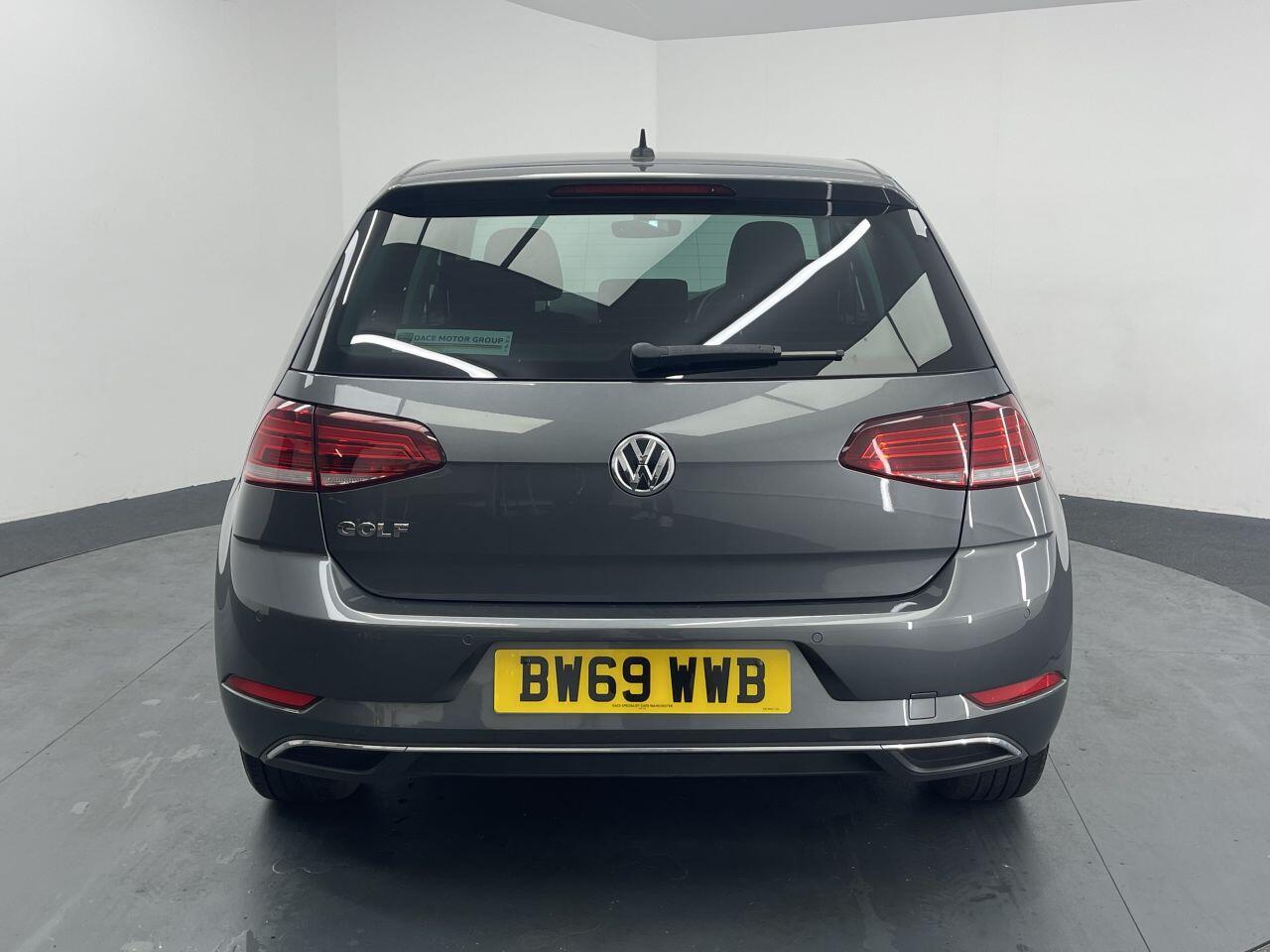 Volkswagen Golf - Image 10